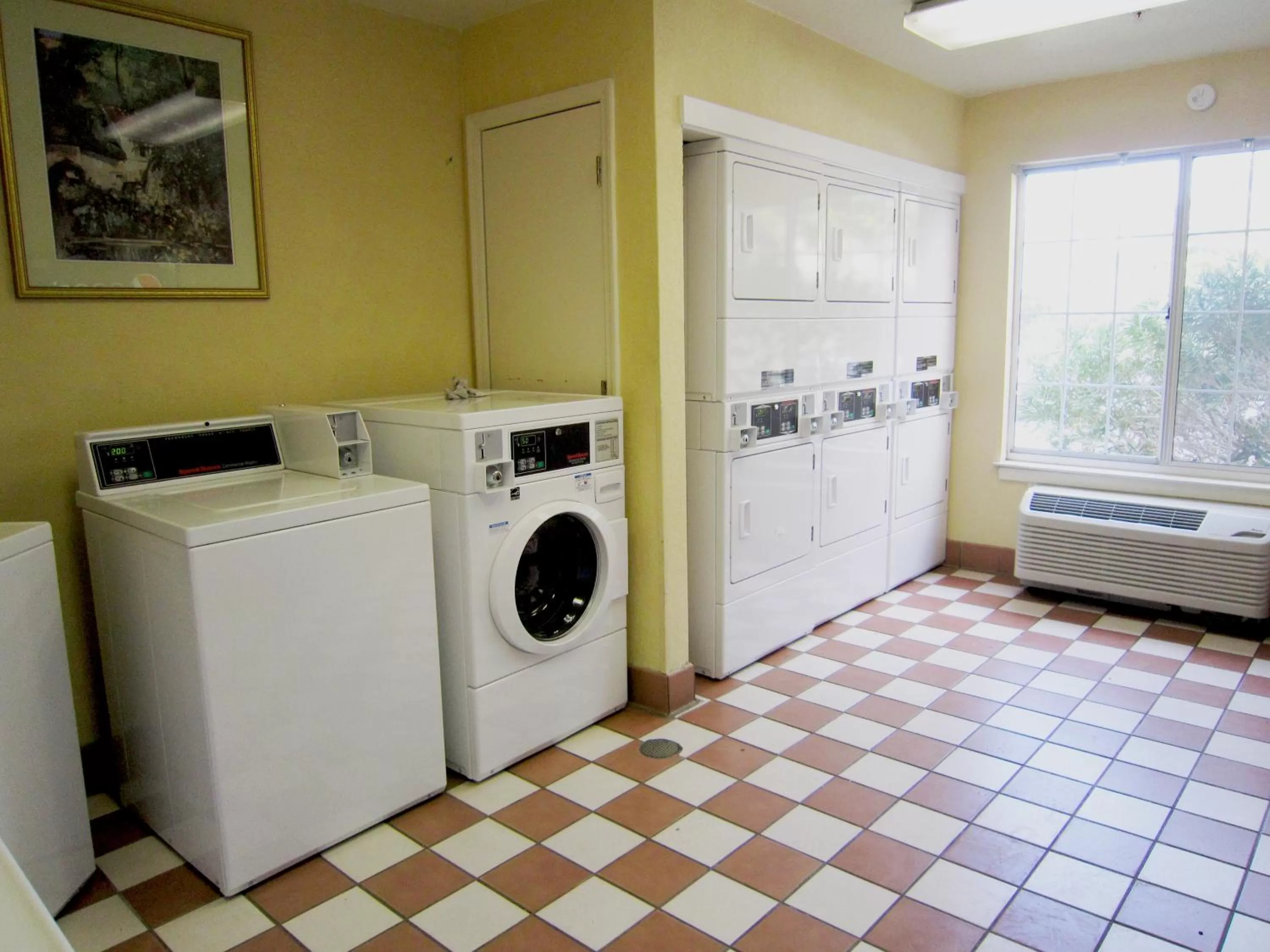 Area and facilities in Extended Stay America Suites - Clearwater - Carillon Park