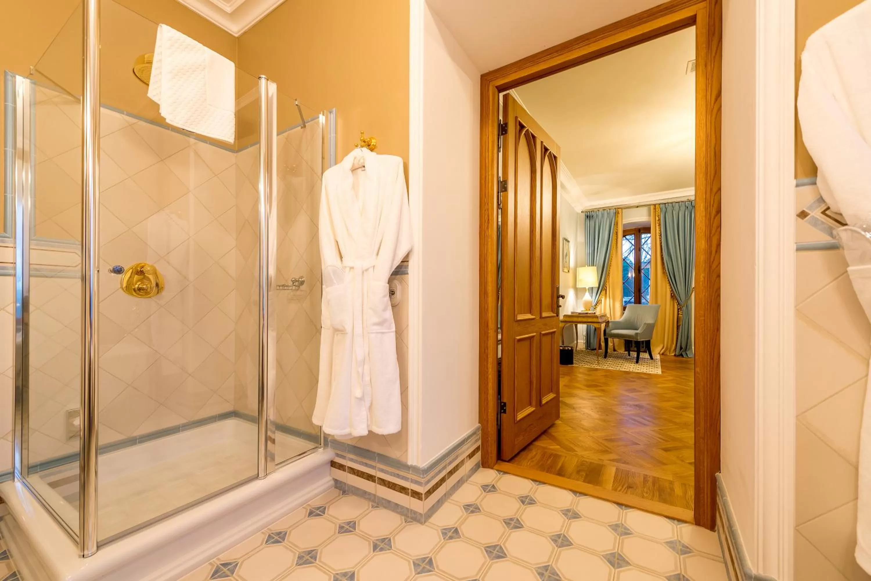 Shower, Bathroom in Schloss Fall, Keila-Joa