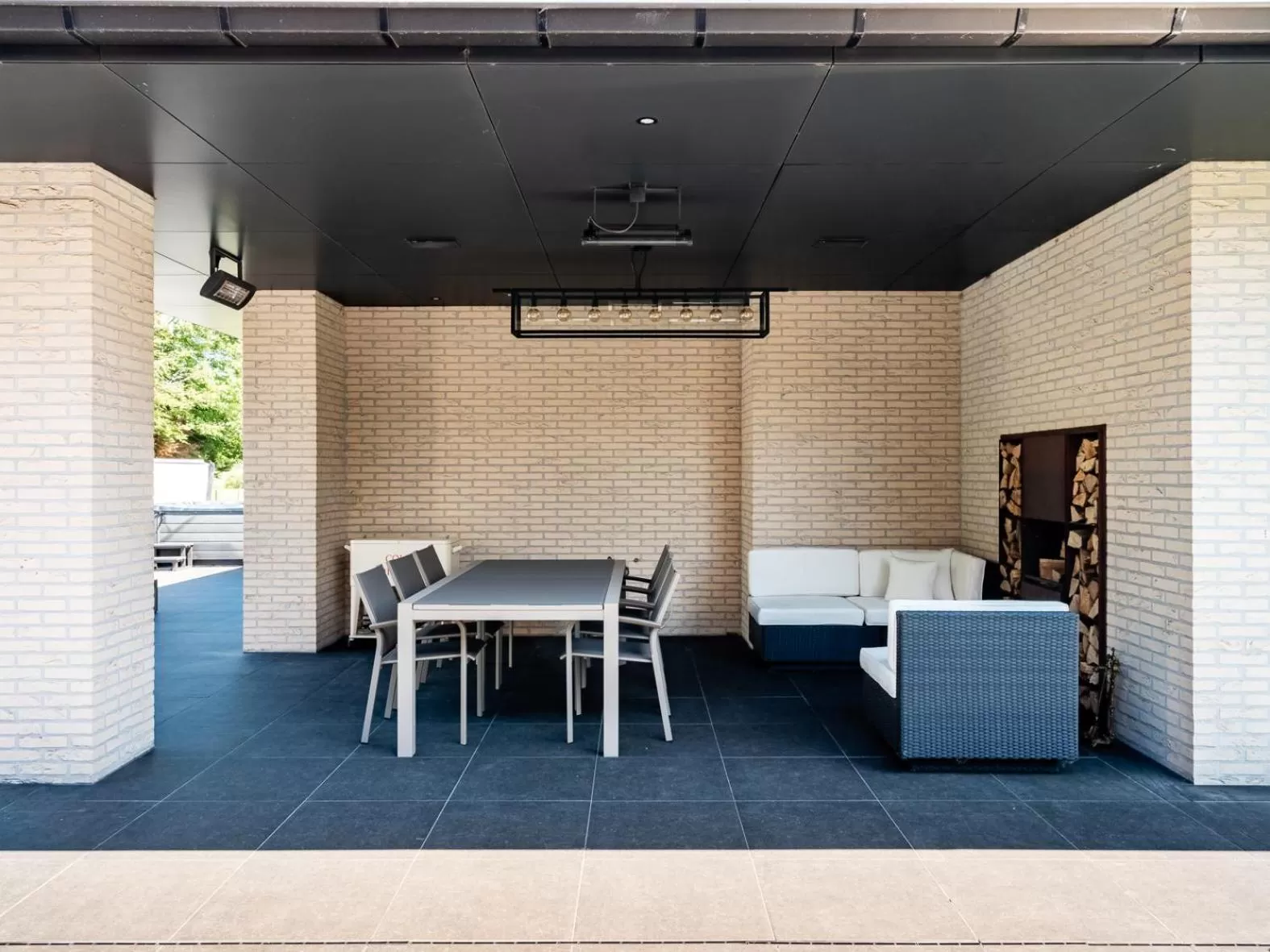 Patio in B&B Welness Sport and Pleasure