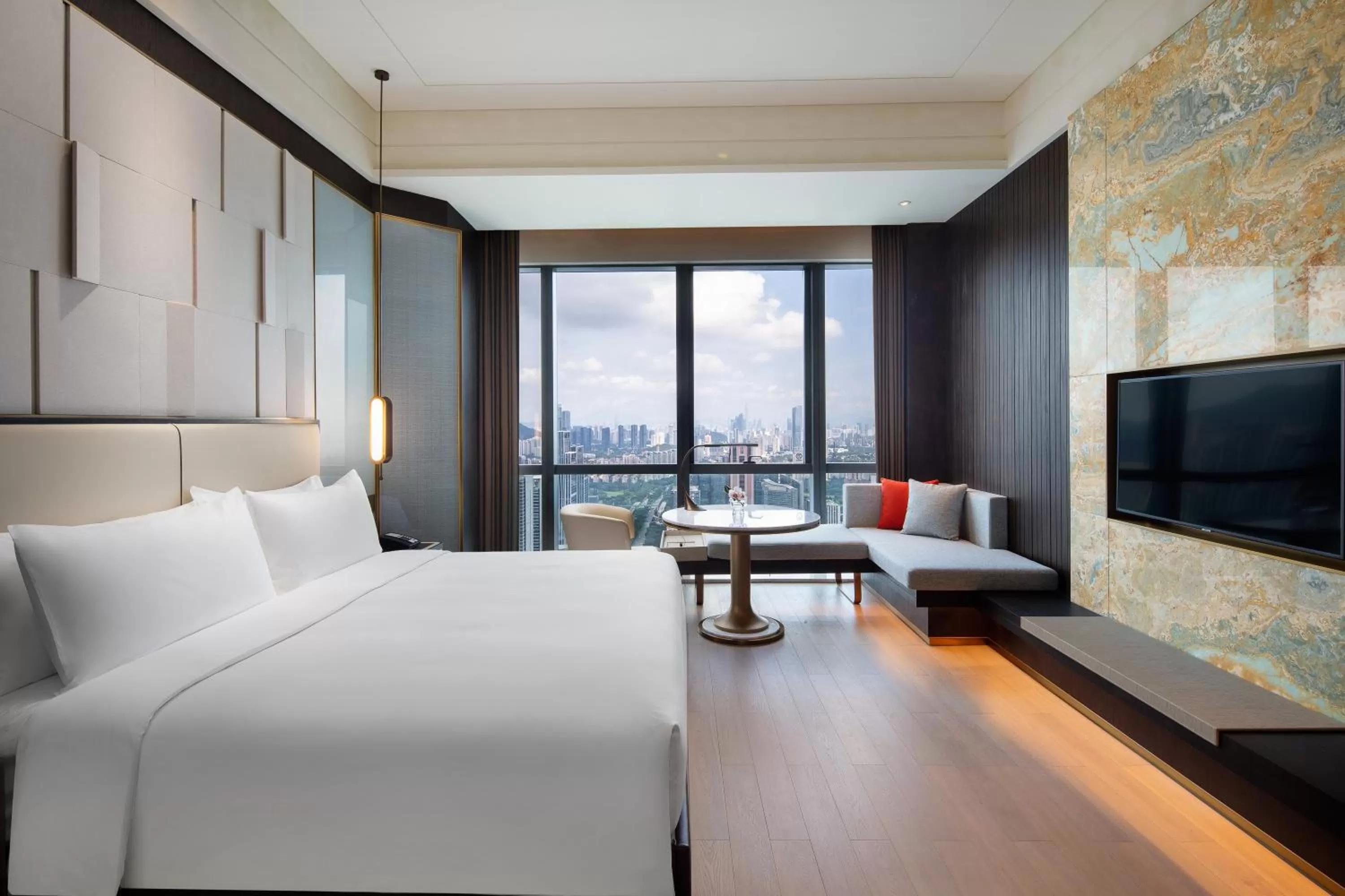 Property building, Bed in Crowne Plaza Shenzhen Nanshan by IHG