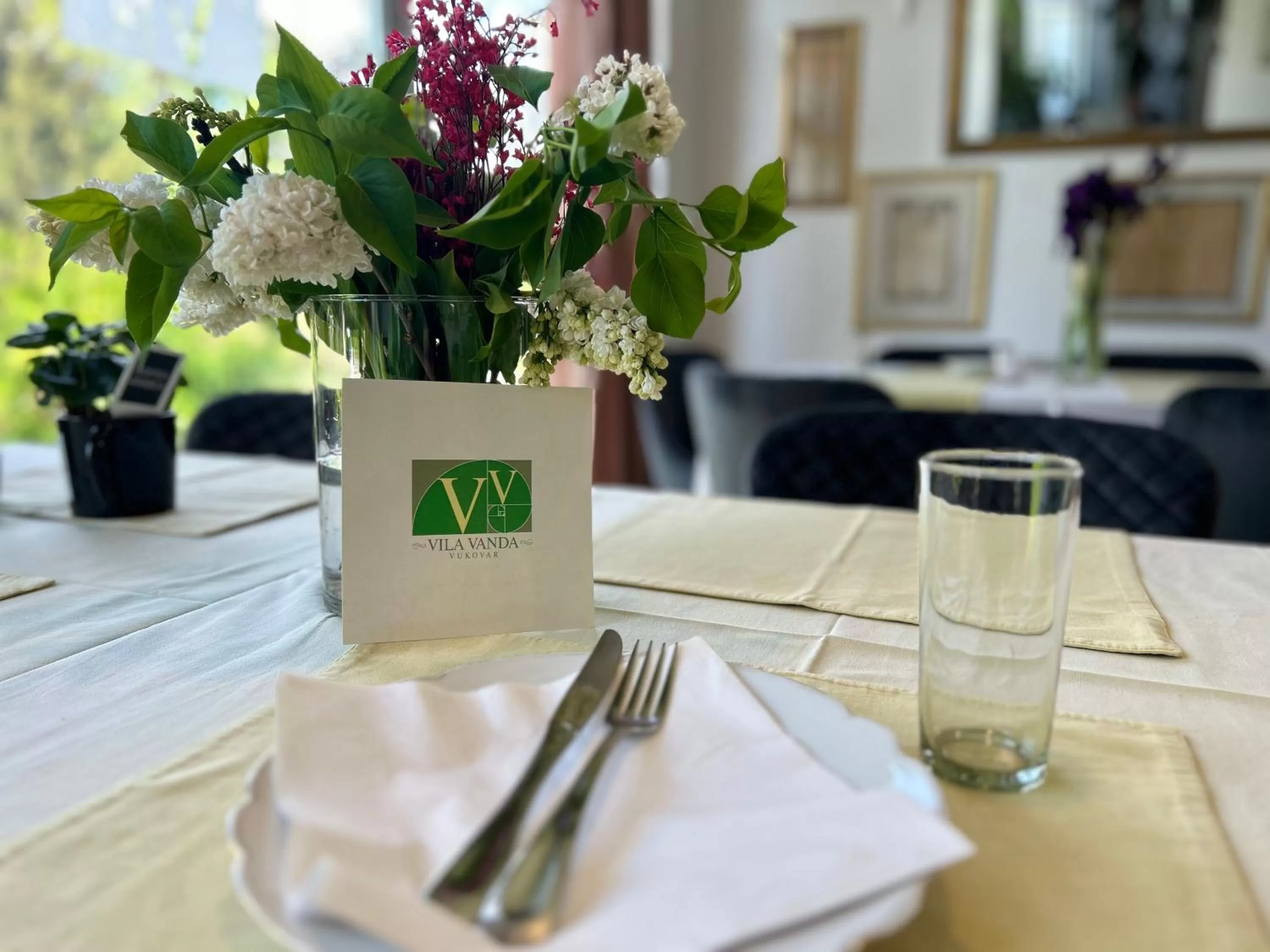 Dining area in Vila Vanda Vukovar