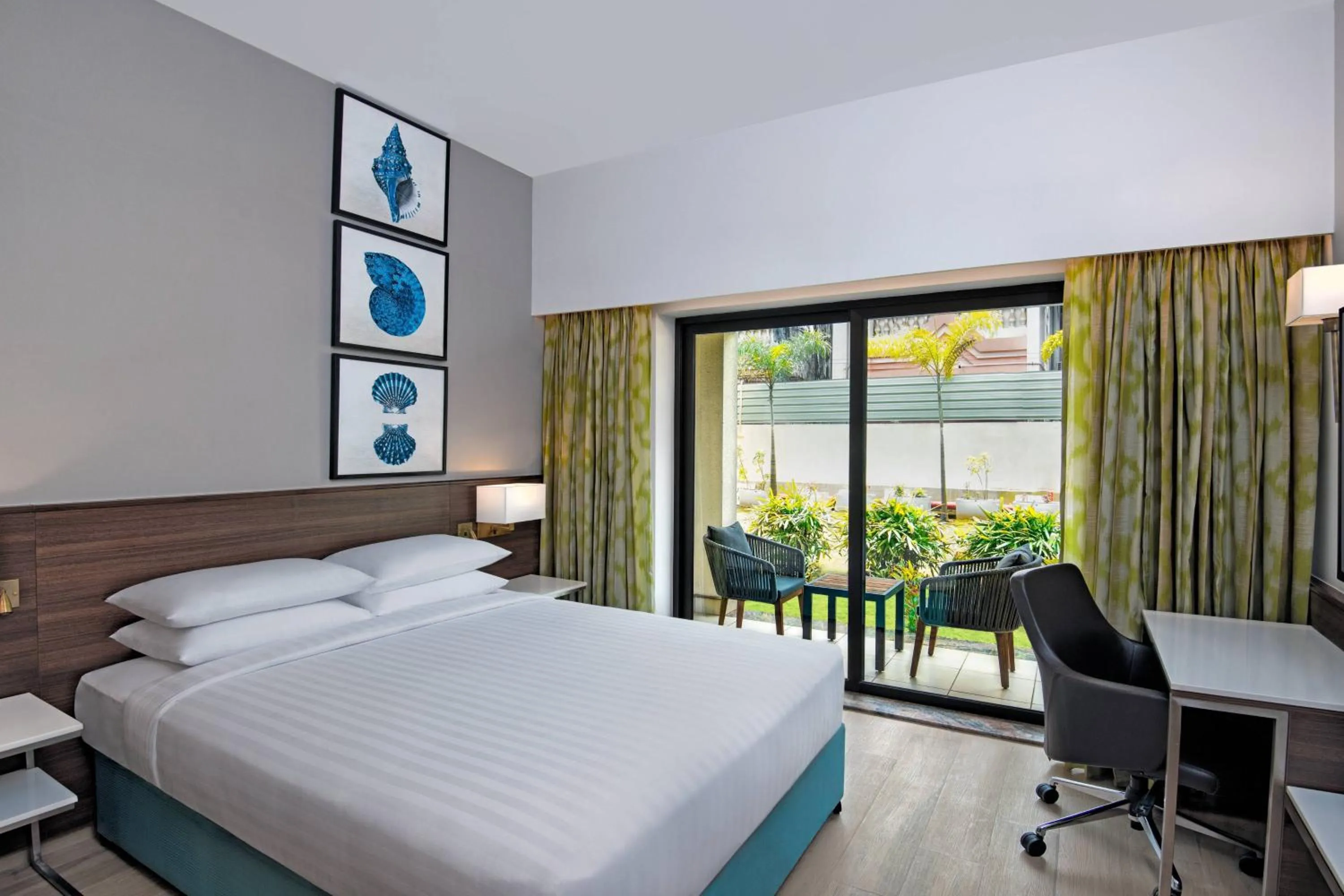 Photo of the whole room, Bed in Fairfield by Marriott Goa Benaulim