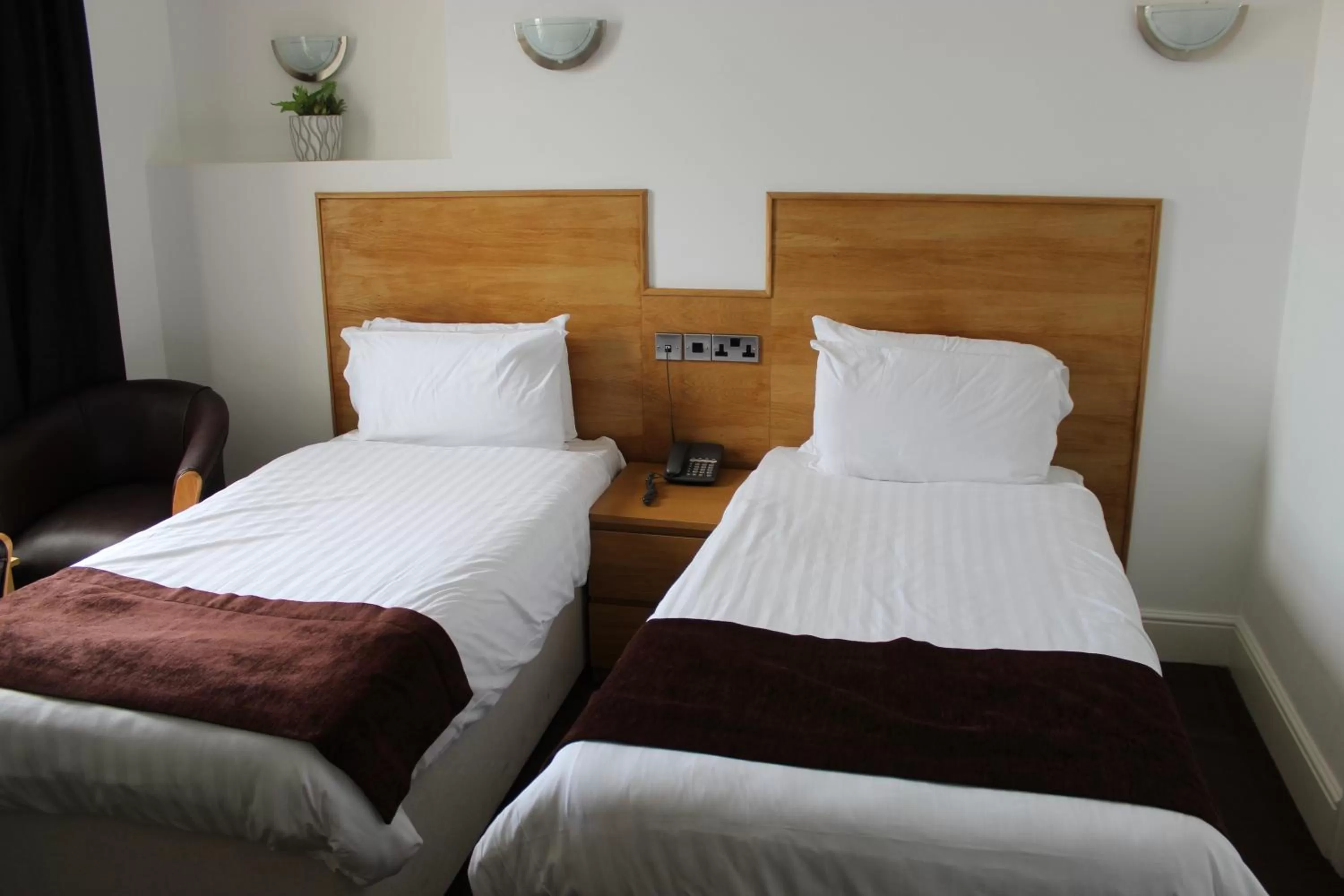 Bedroom, Bed in Four Saints Brig Y Don Hotel