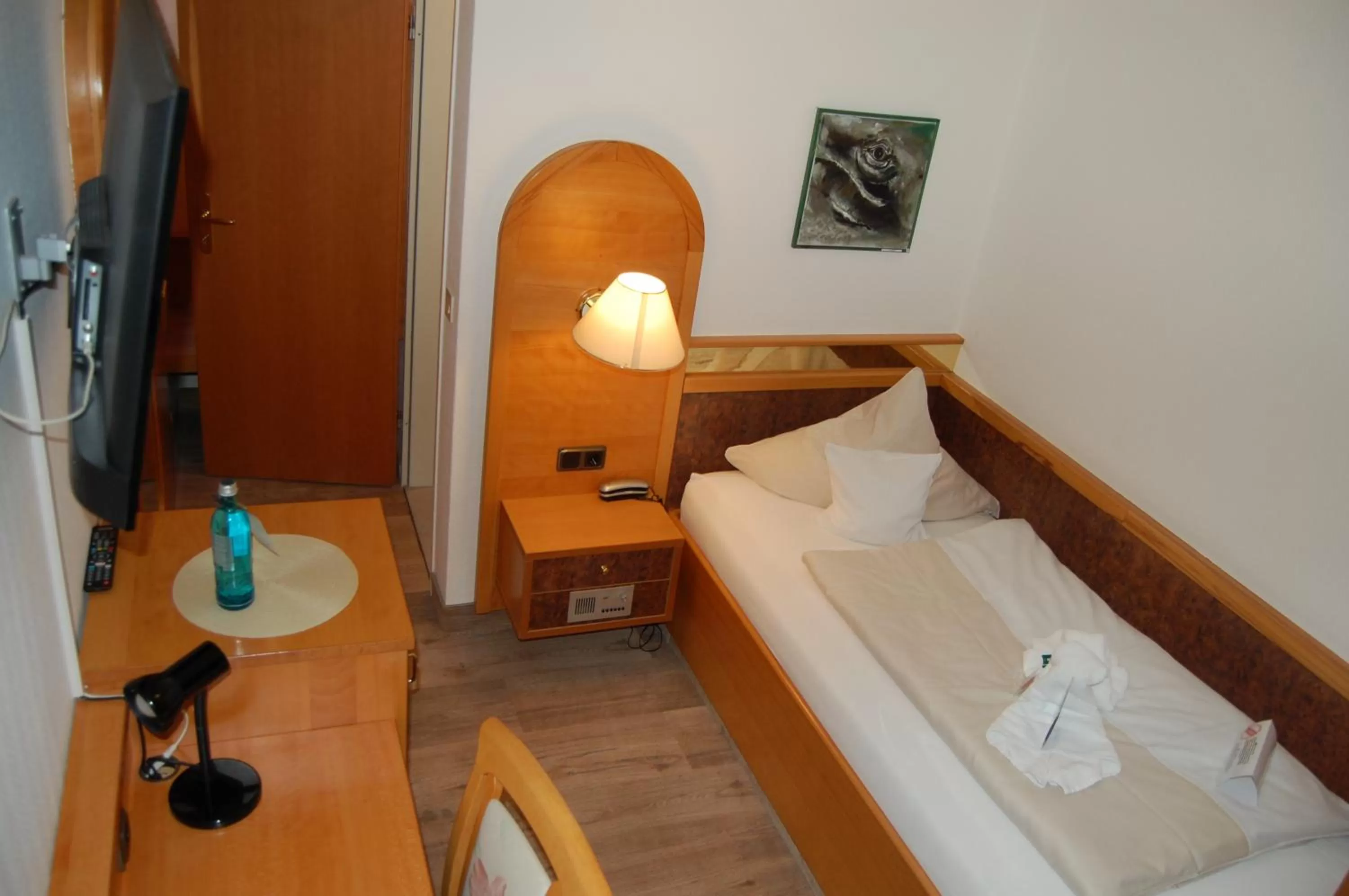 Photo of the whole room, Bed in Hotel Friesengeist