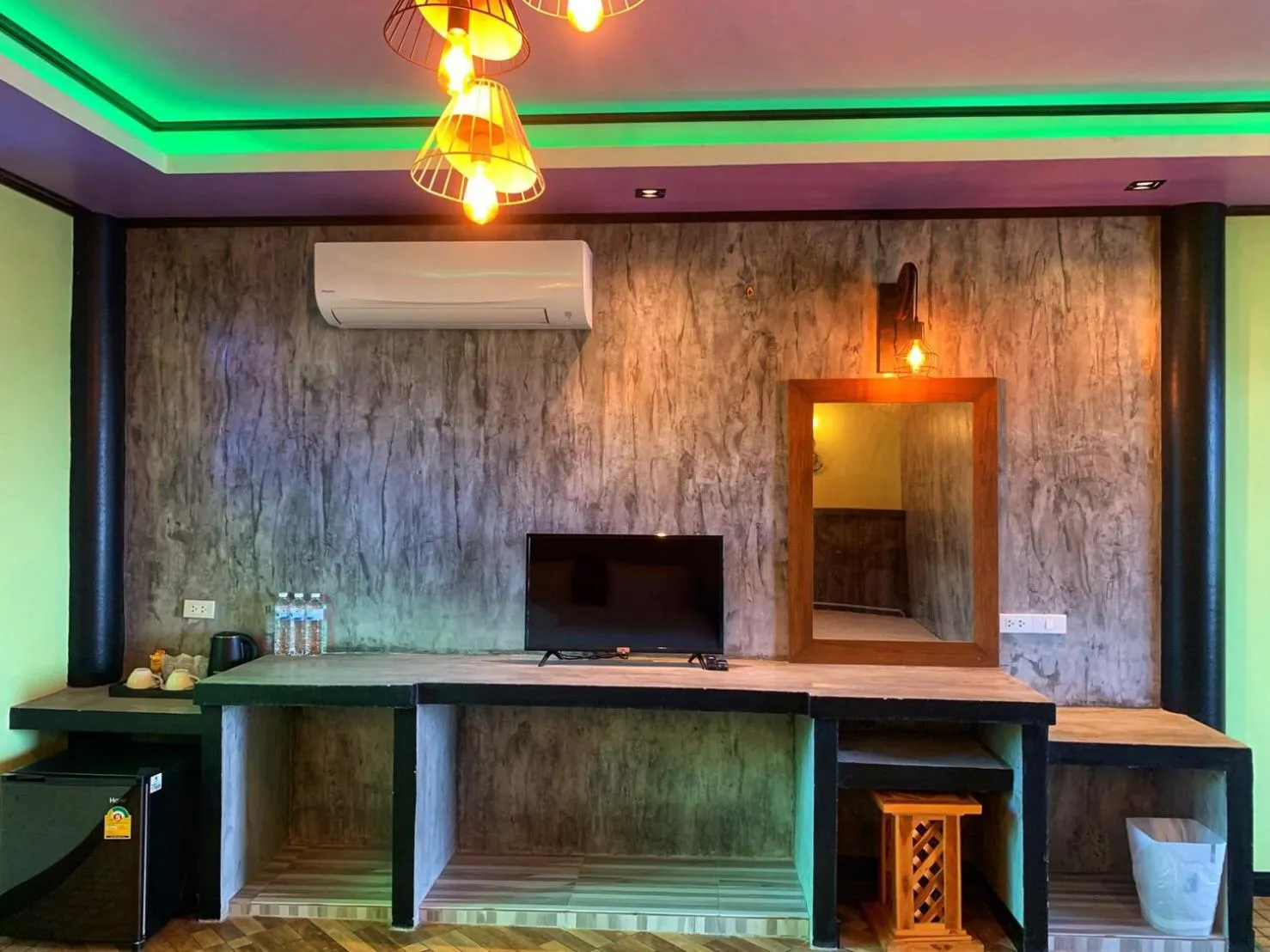 TV and multimedia in Mangrove House Lanta Old Town