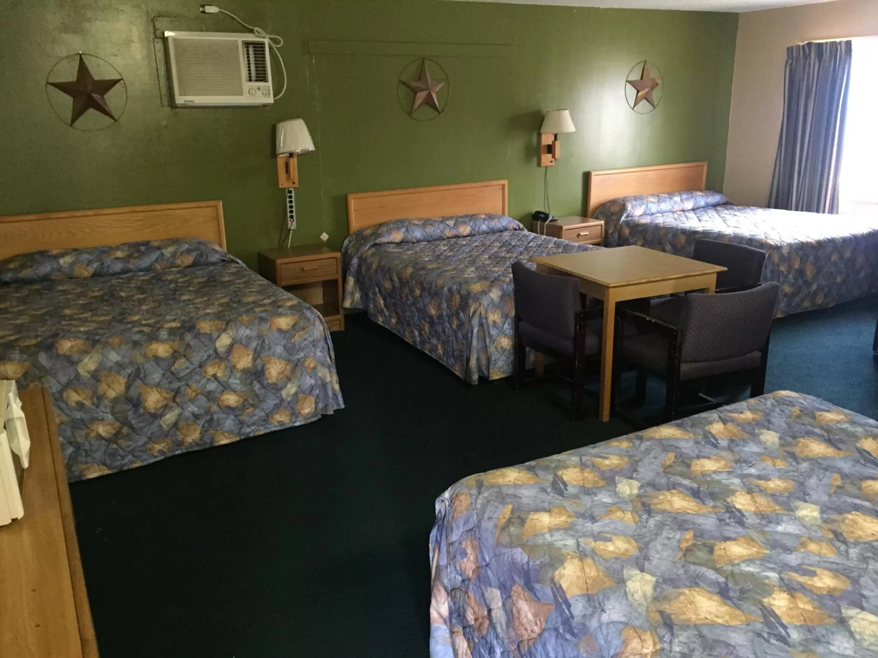 Bed in Ranch Motel