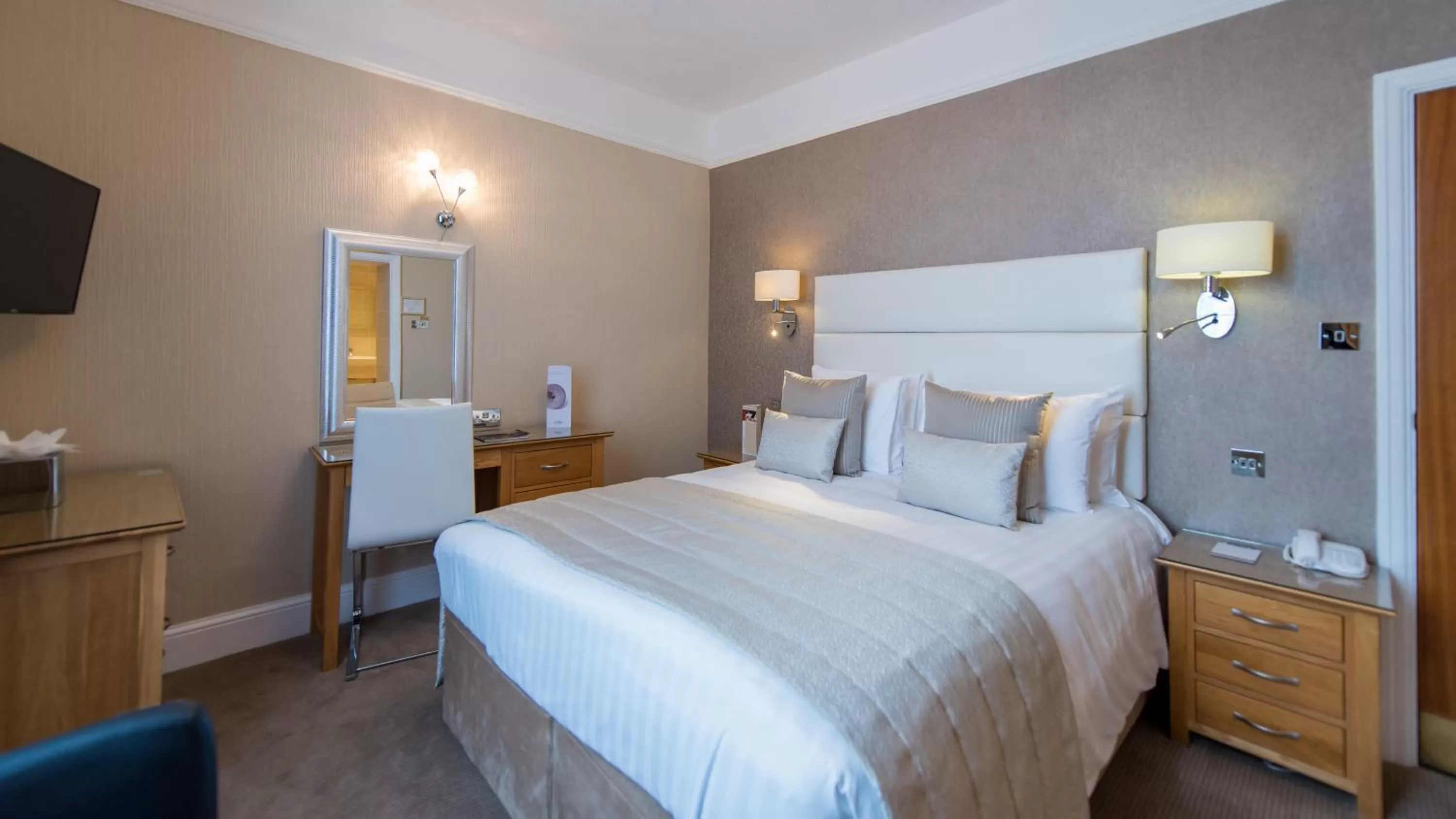 Standard Double or Twin Room in The Park Hotel