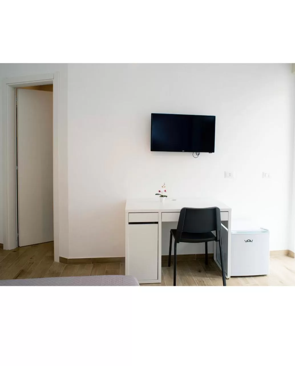 TV/Entertainment Center in B&b CasaCapaldo