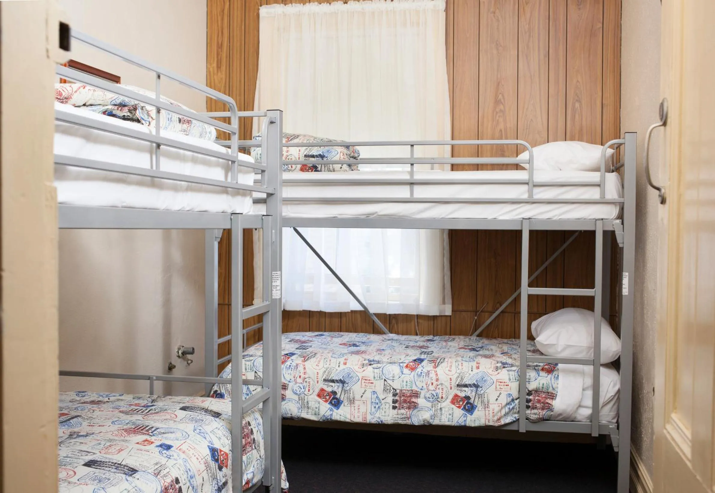 Bedroom, Bed in The Cally Hotel