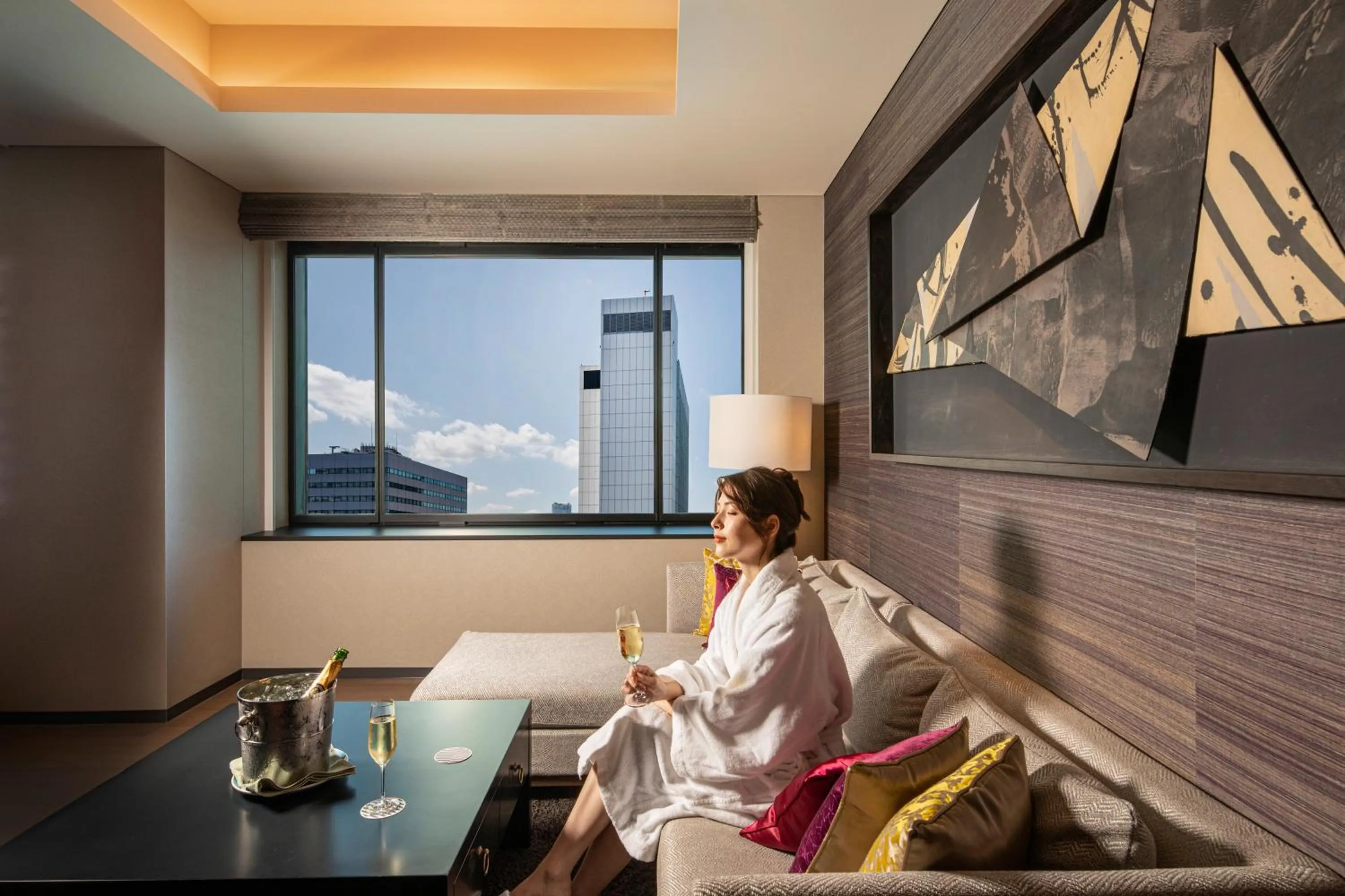 Photo of the whole room in Pullman Tokyo Tamachi