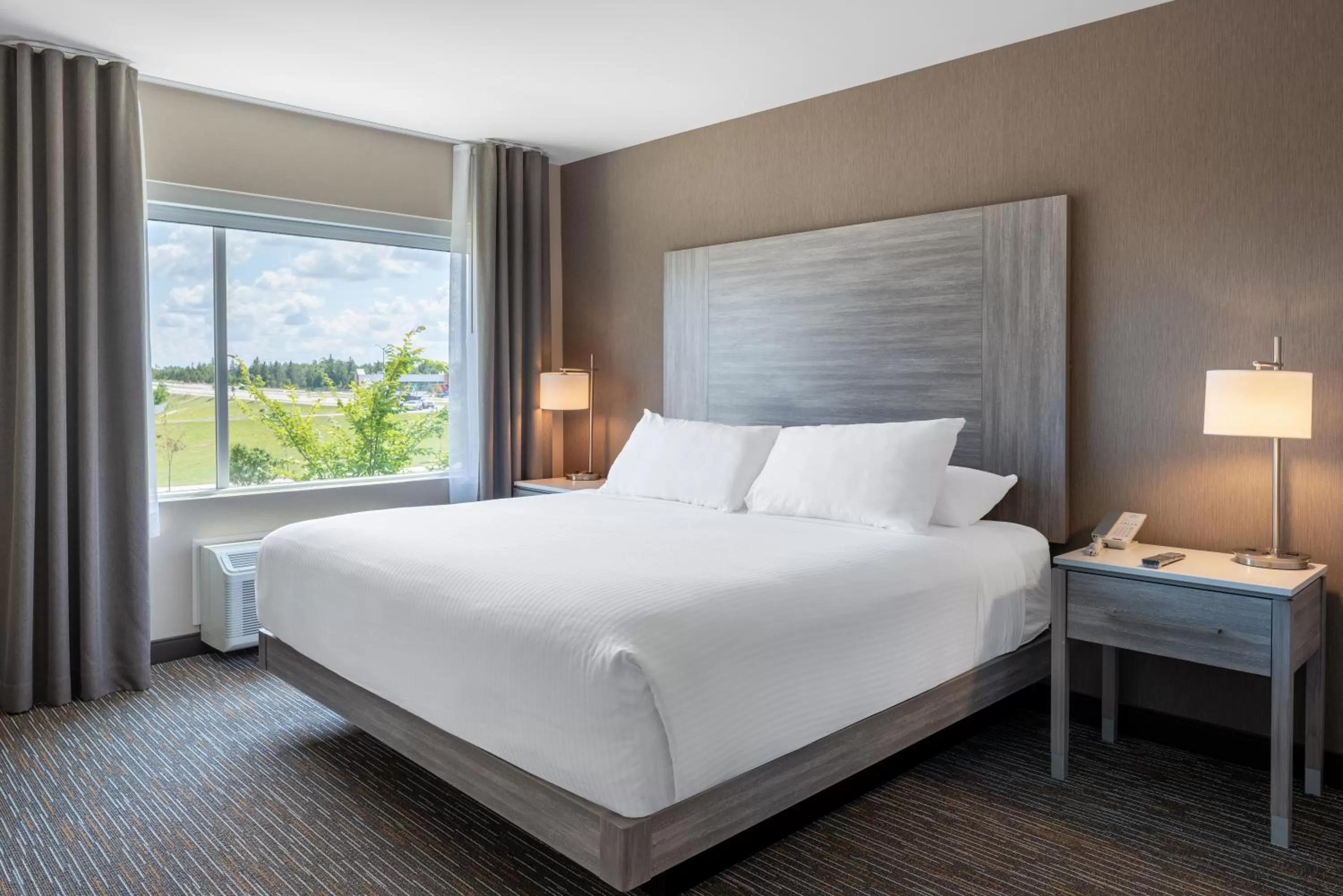 Bed in Wingate by Wyndham Kanata West Ottawa