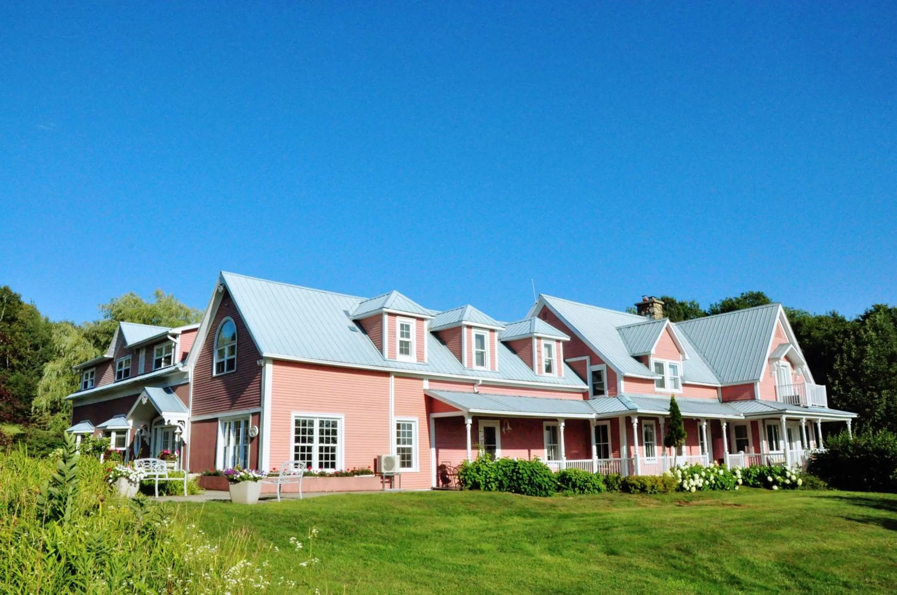 Property building in Auberge Le Tricorne