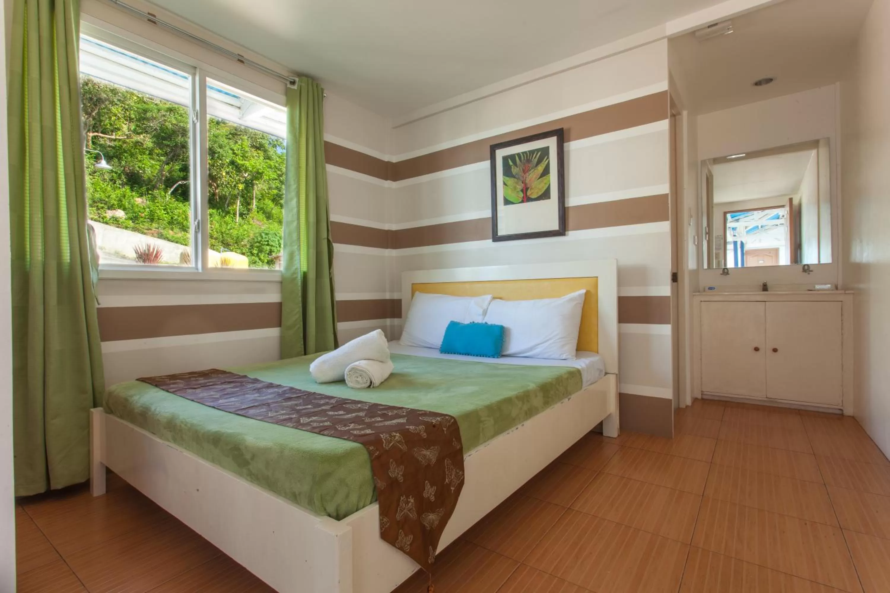 Bed in Coron Underwater Garden Resort