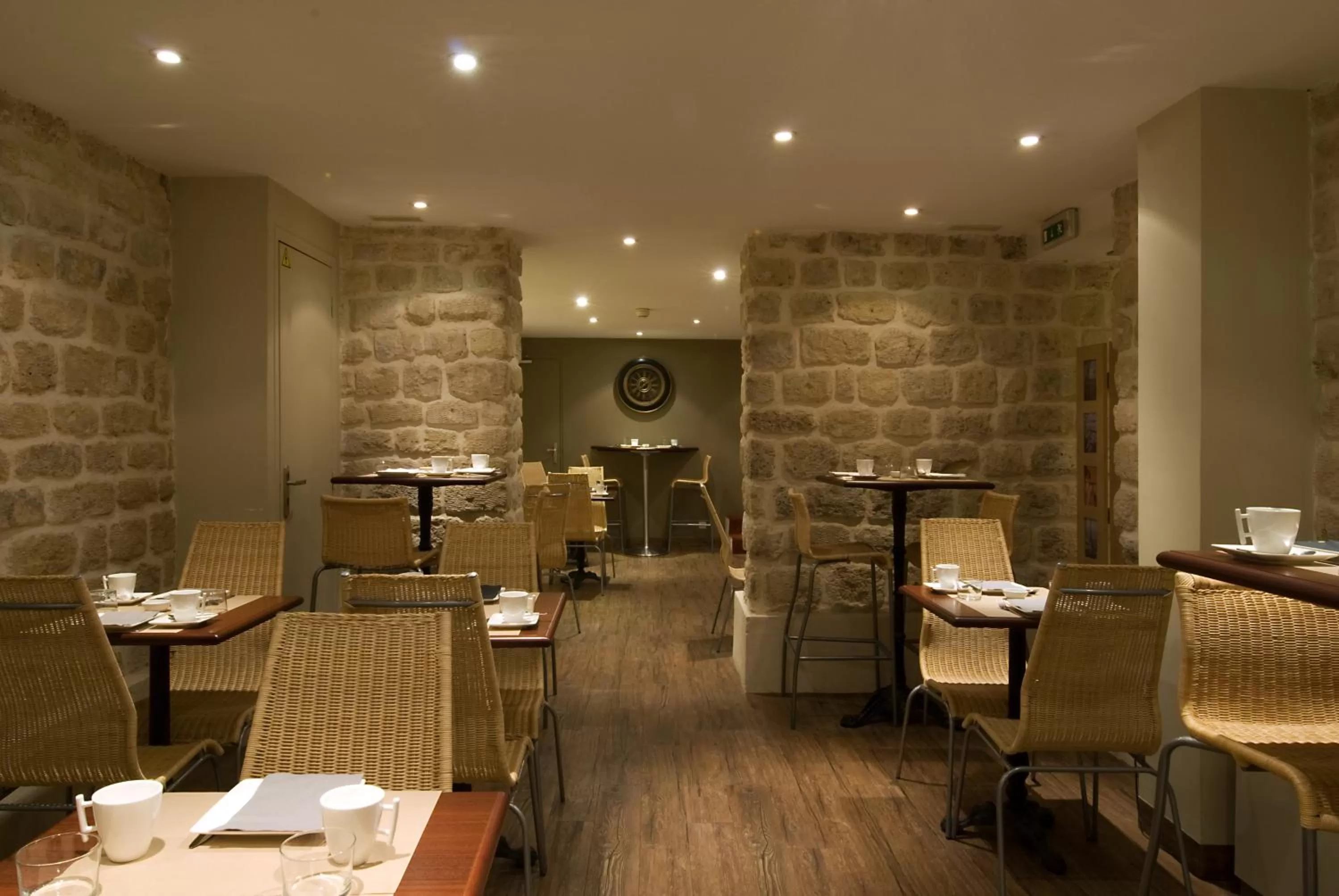 Breakfast in Hôtel de l'Exposition - Tour Eiffel