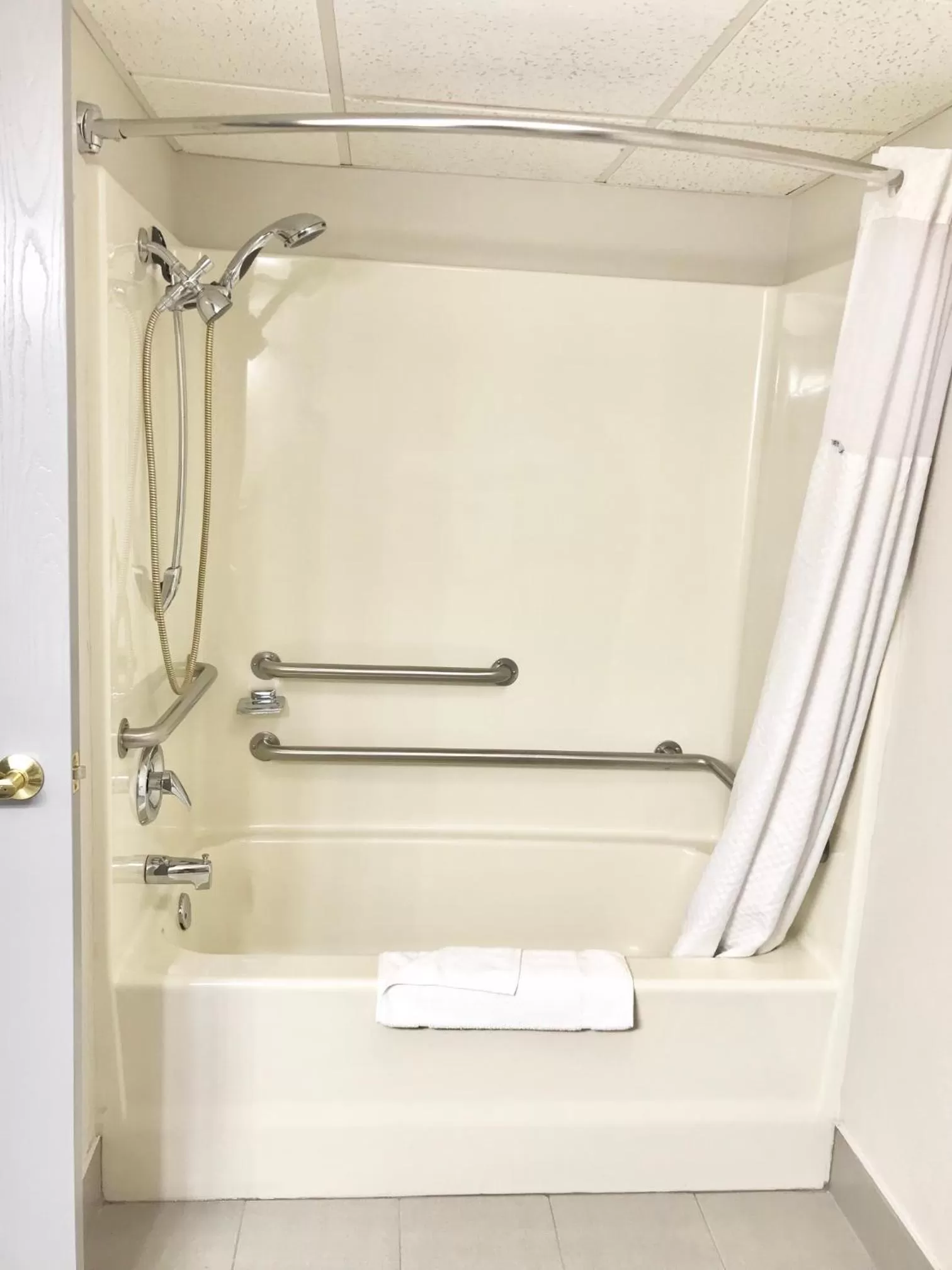 Bathroom in Baymont by Wyndham Marinette