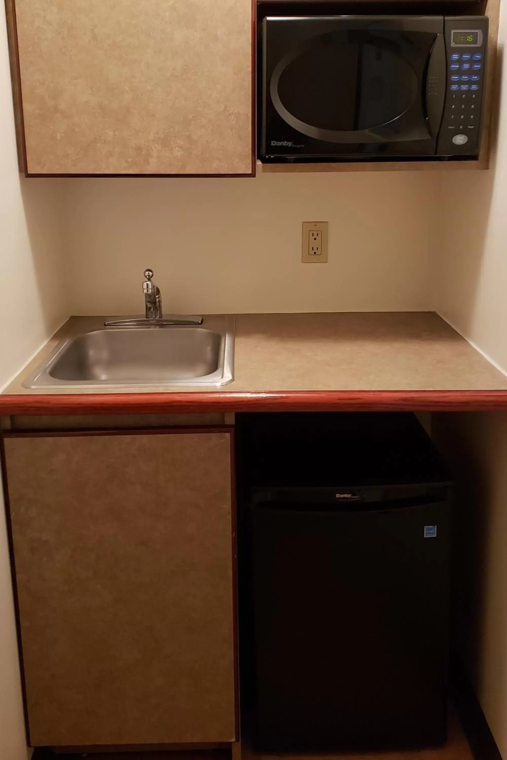 Standard Room with Two Double Beds in The Belvedere Hotel Standard Room with Two Double Beds in The Belvedere Hotel