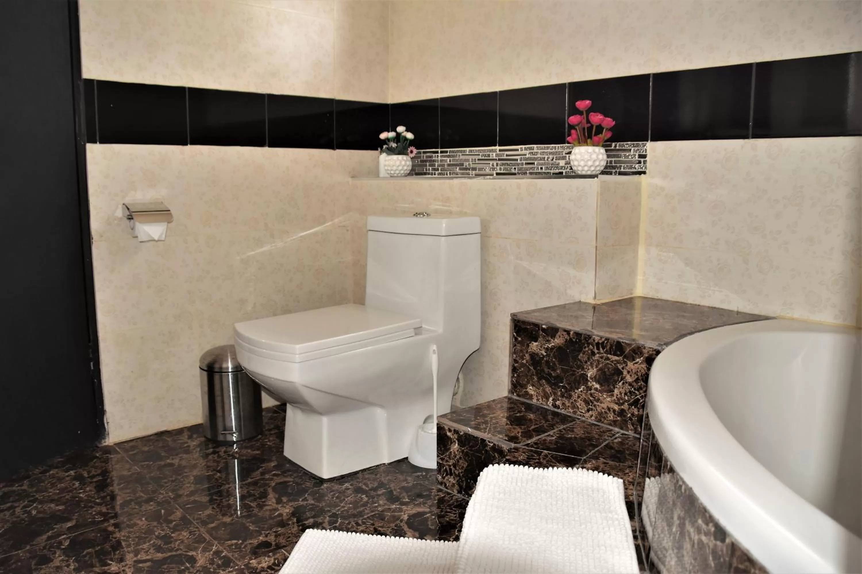 Bathroom in Annavilla7 Lilongwe Aparthotel