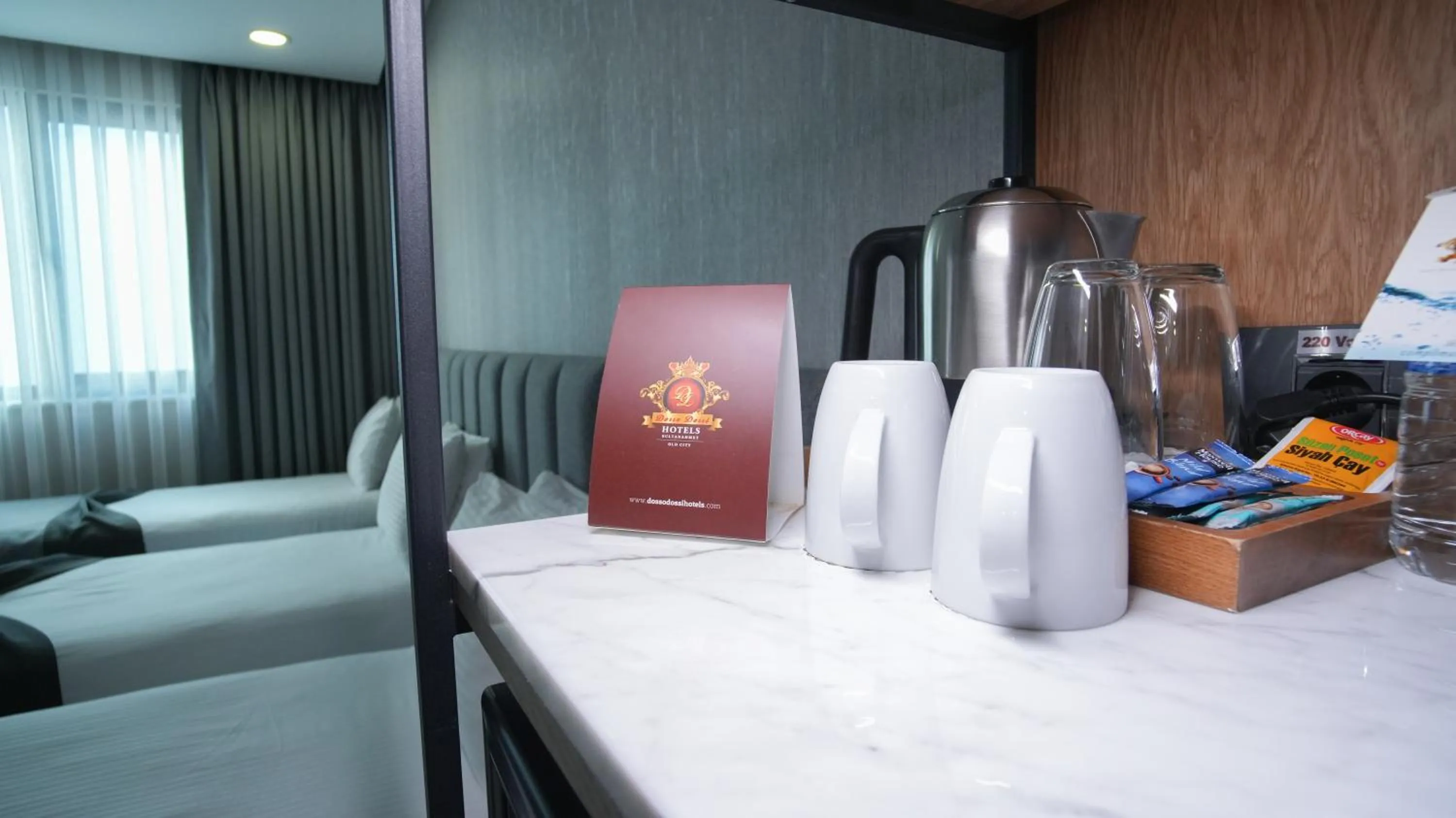 Coffee/tea facilities in Dosso Dossi Hotels Old City