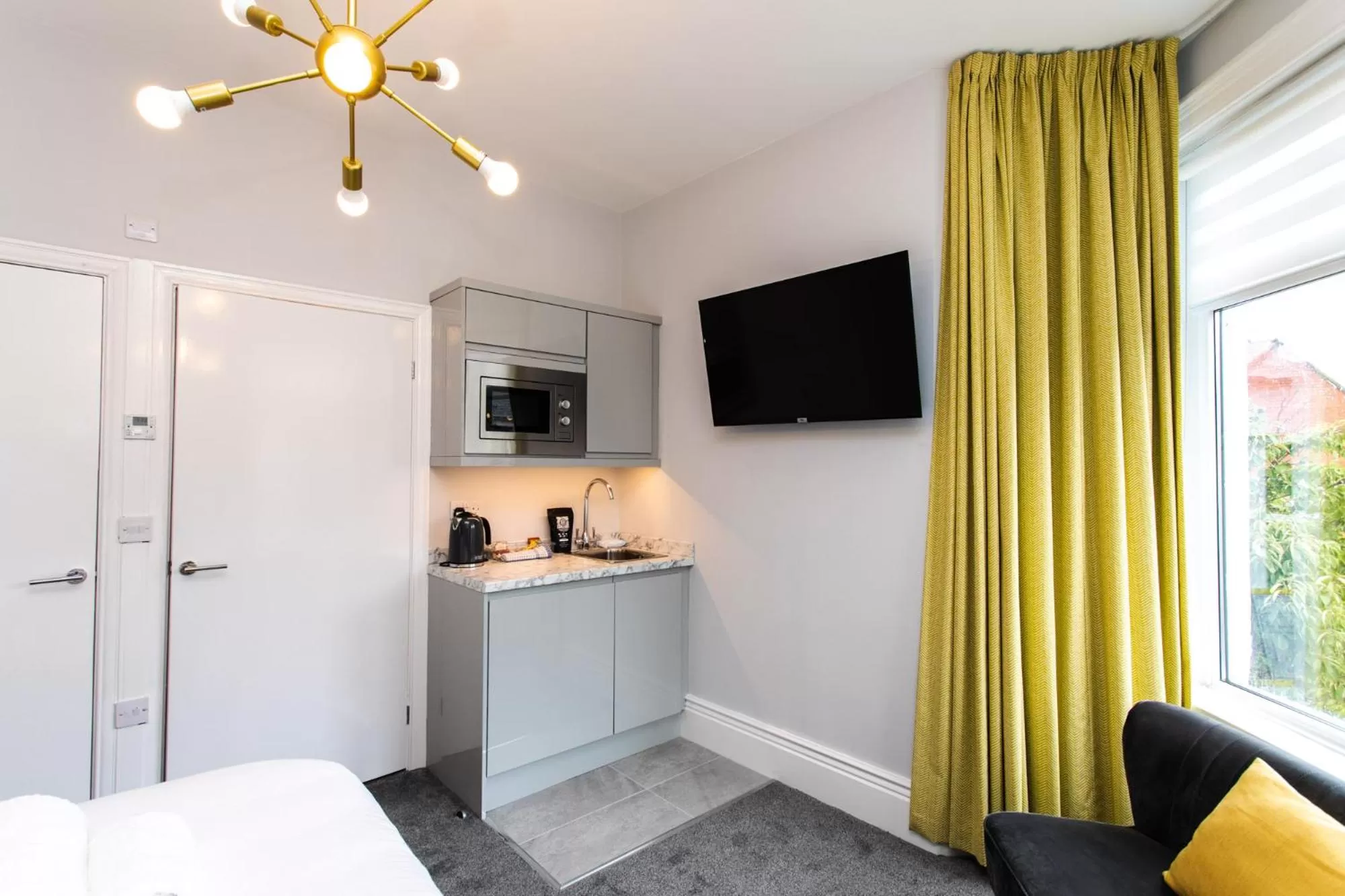 TV and multimedia in Stay Coastal