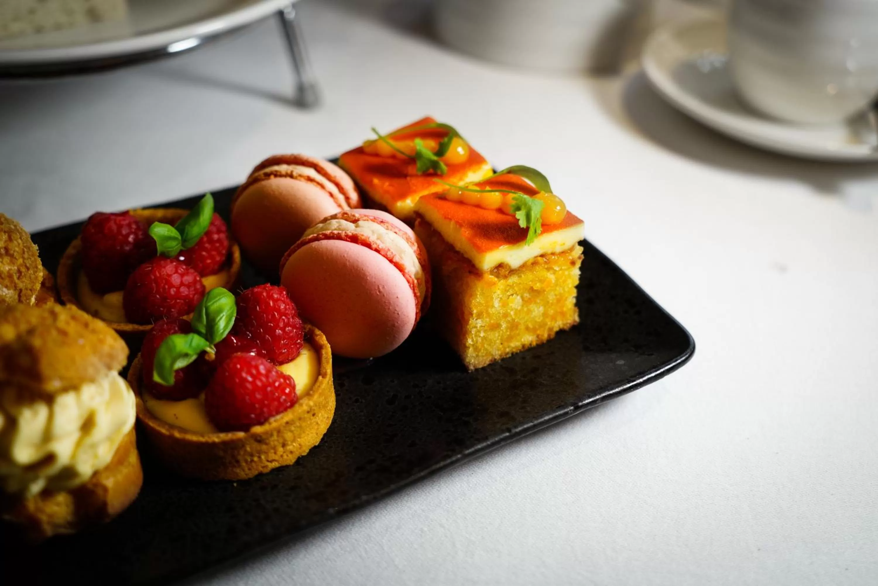 Restaurant/places to eat in The Roseate Reading