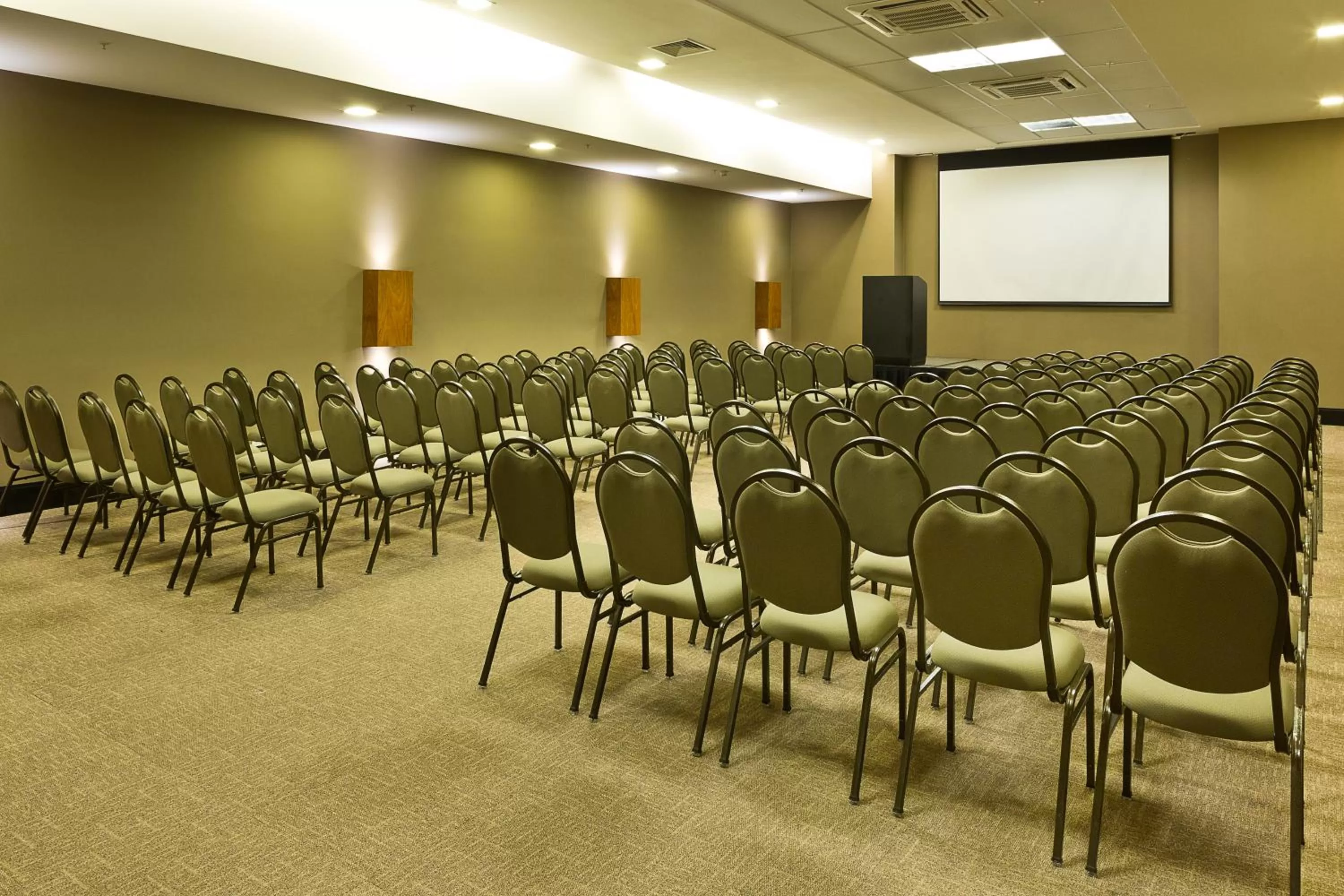 On site in Golden Tulip Natal Ponta Negra