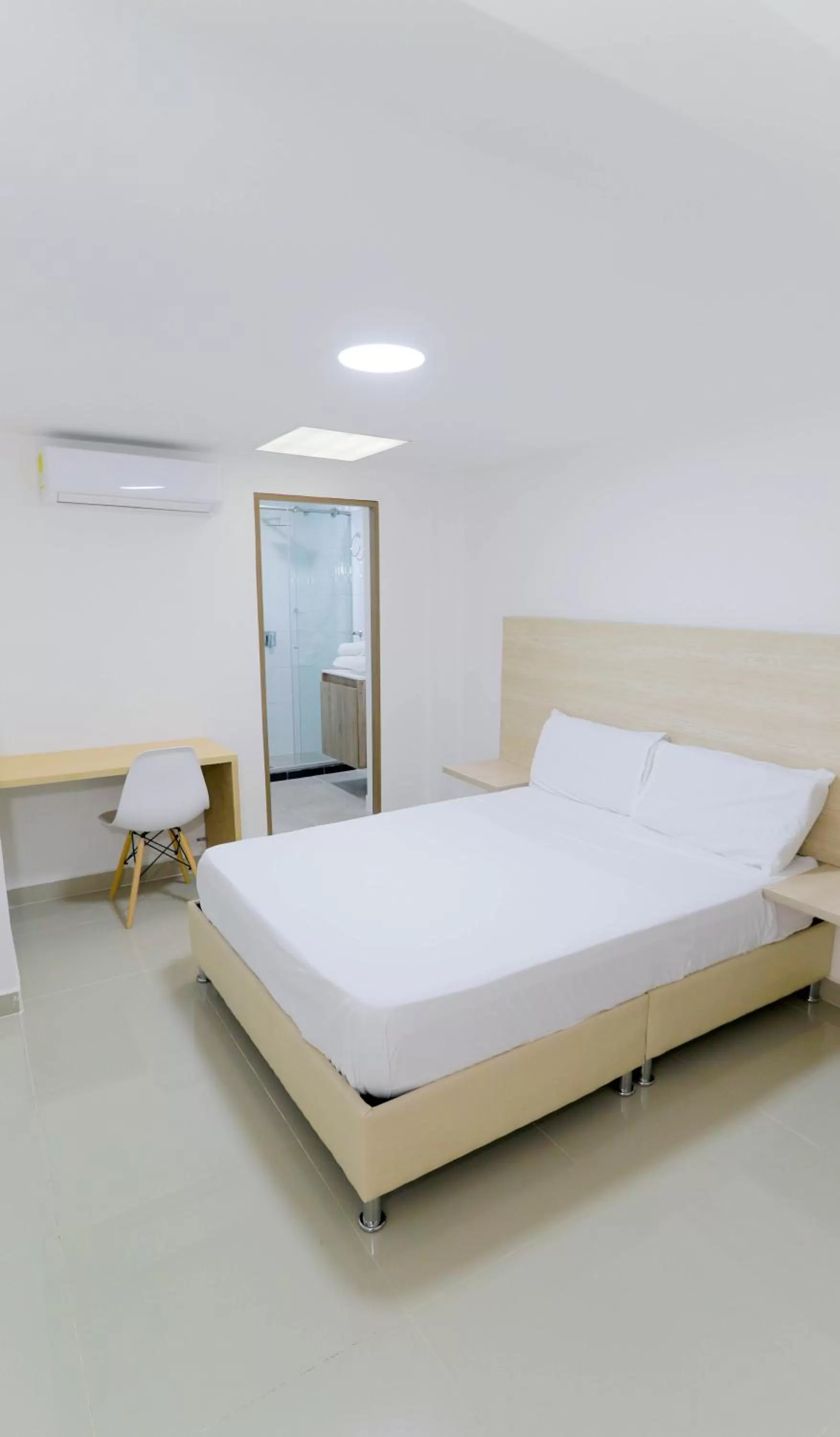 Photo of the whole room, Bed in Aw Hotel Pasarela Real