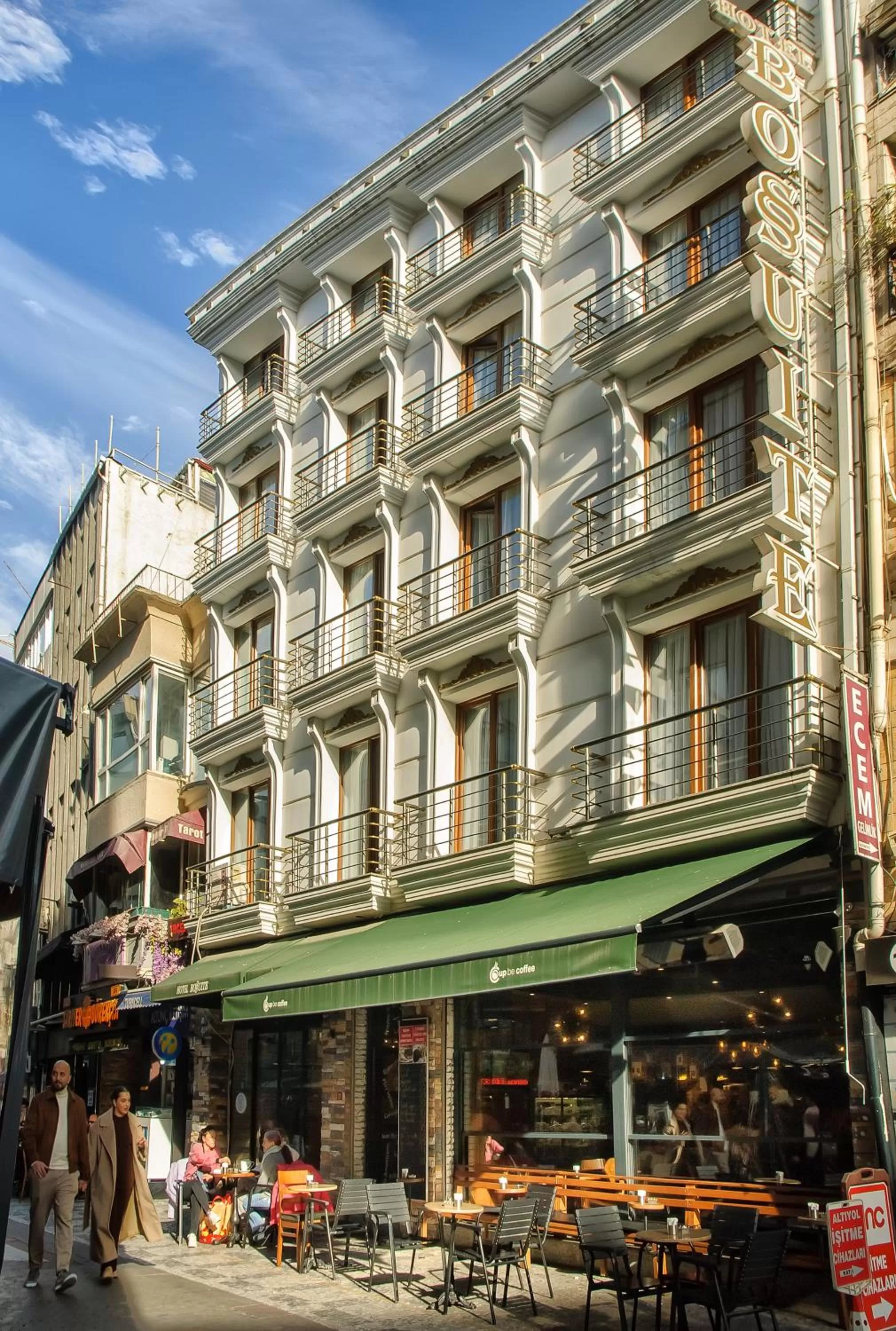 Property building in Hotel Bossuite Kadikoy