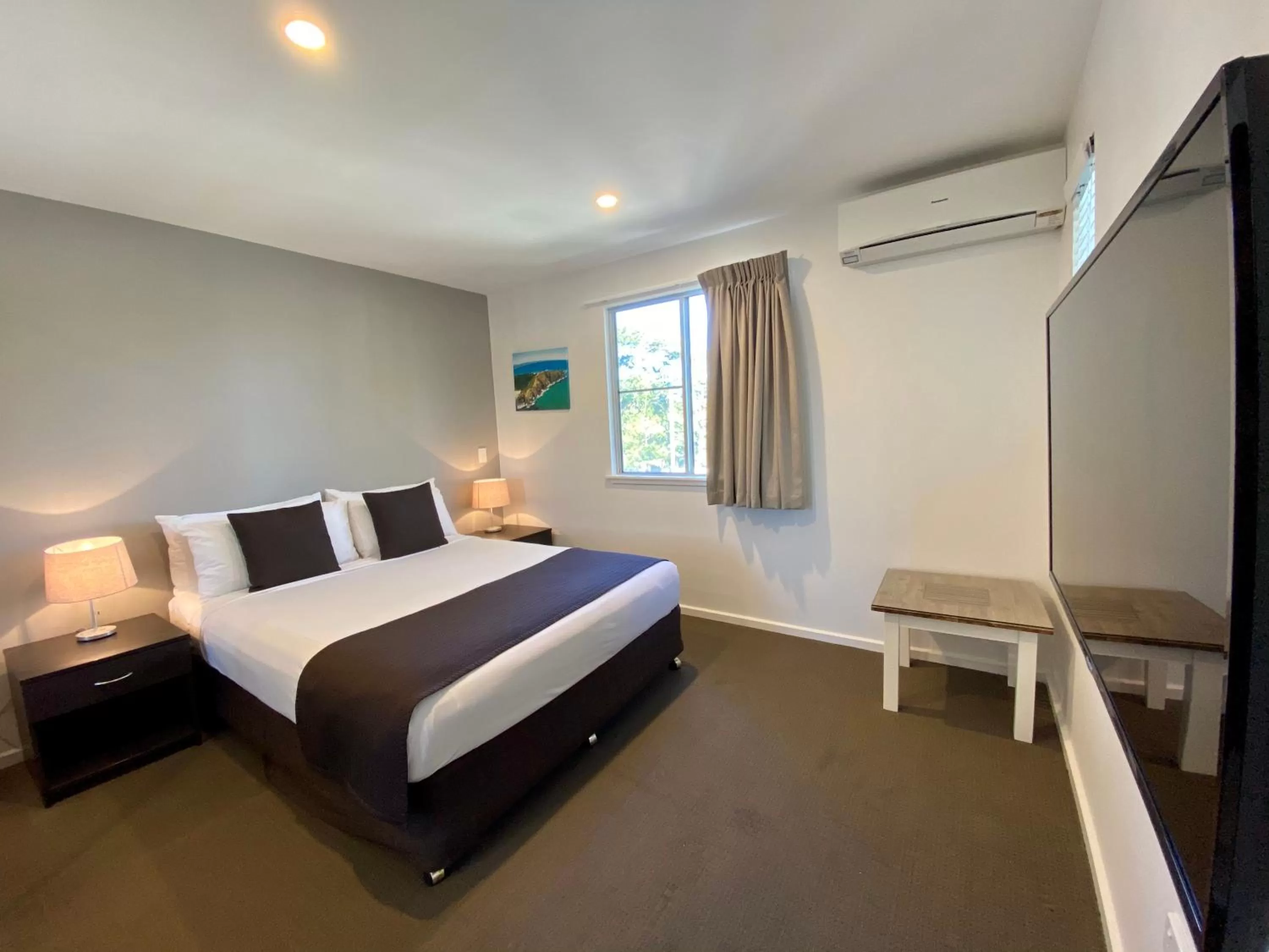 Bedroom, Bed in The Byron Beachcomber