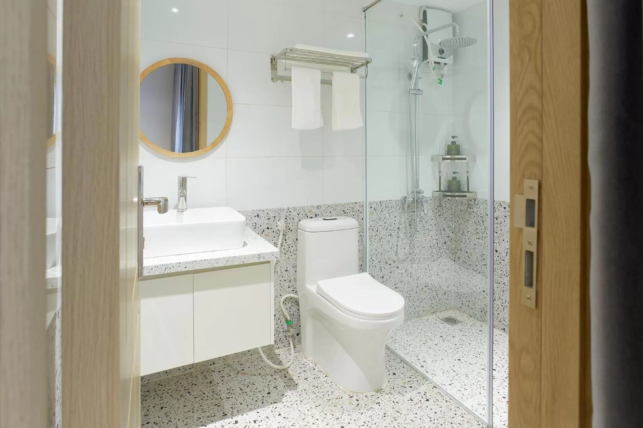 Bathroom in Larimar Villas Cô Giang