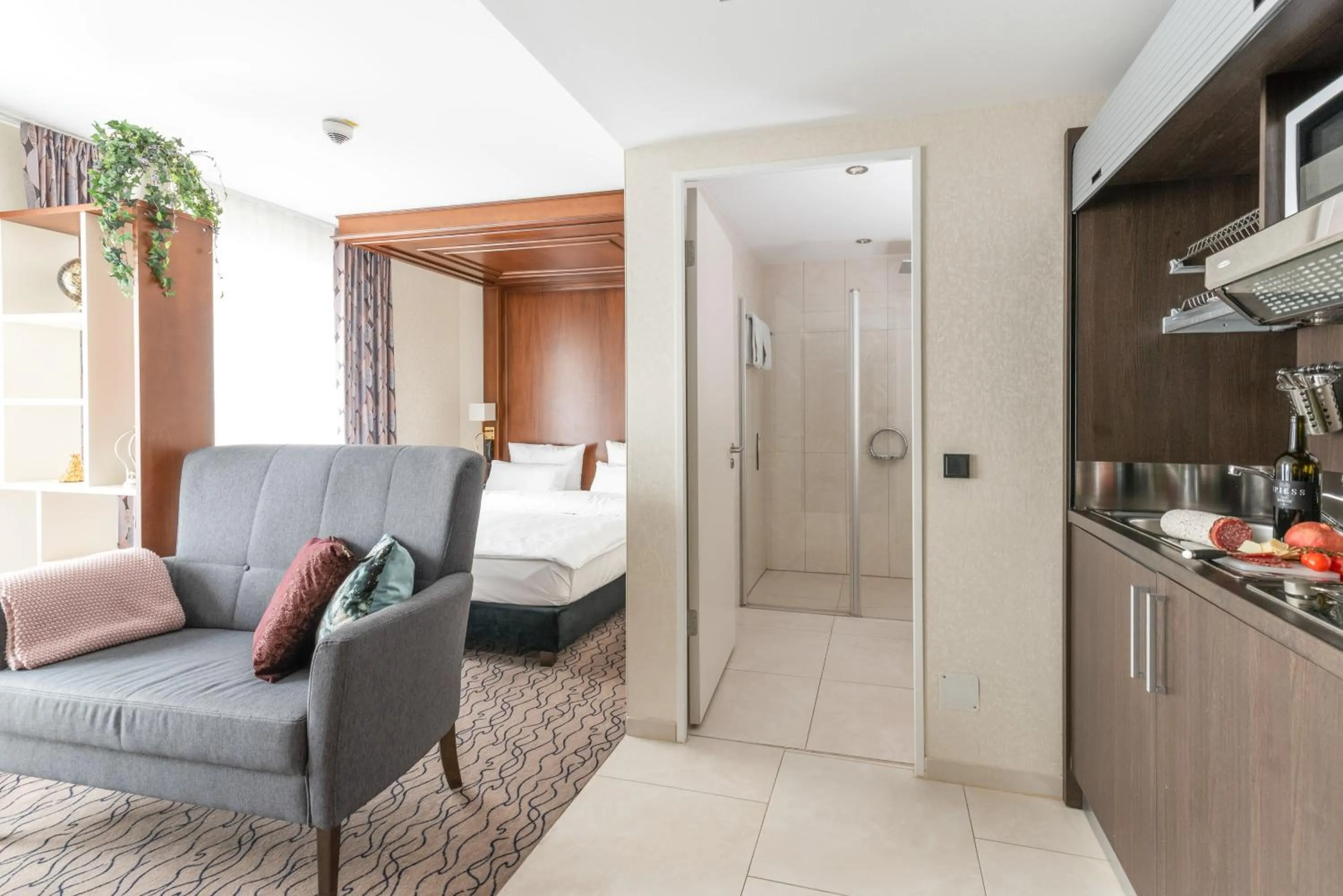 Photo of the whole room in AdvaStay by KING's