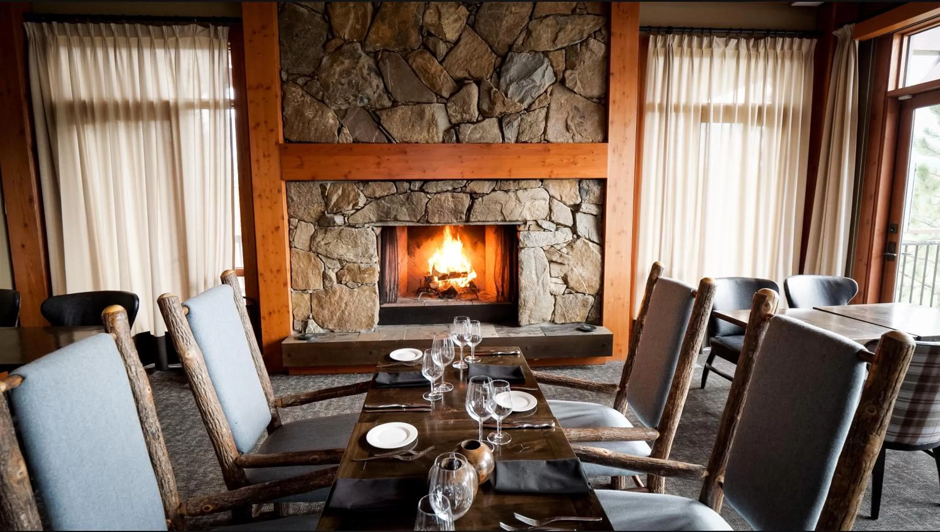 Restaurant/places to eat in Headwaters Lodge at Eagle Ranch Resort