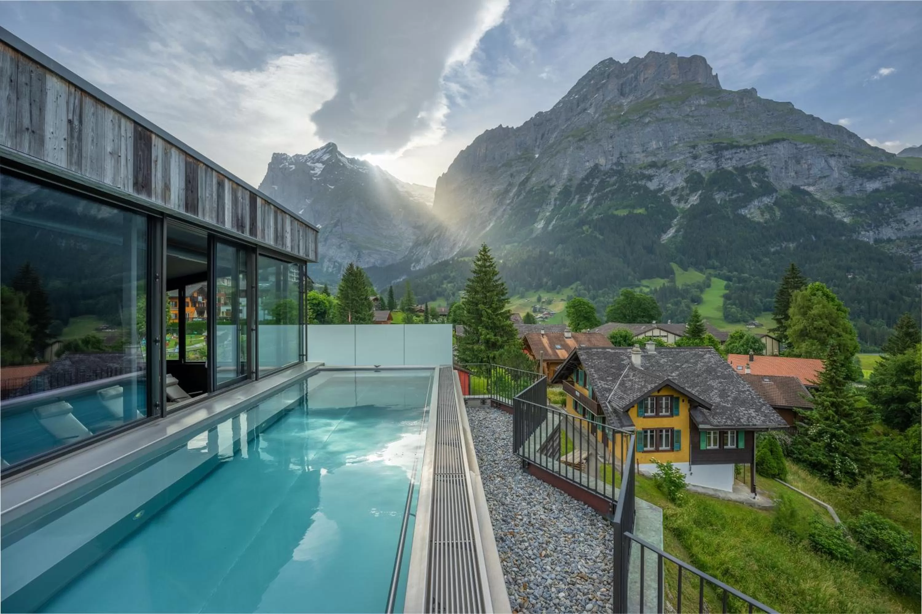 Swimming pool in Hotel Spinne Grindelwald