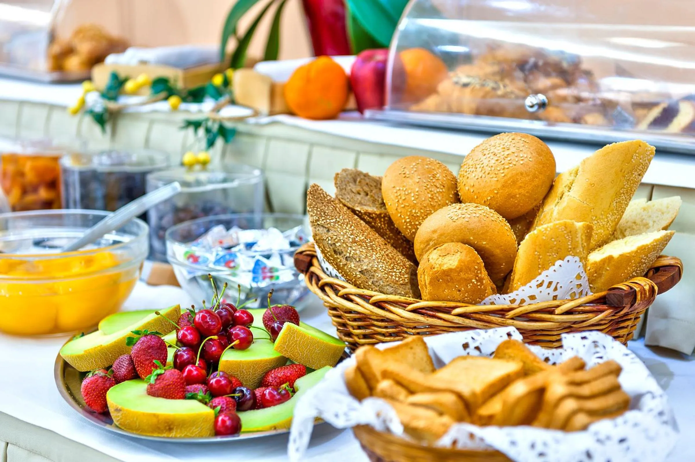 Food and drinks in Nefeli Hotel