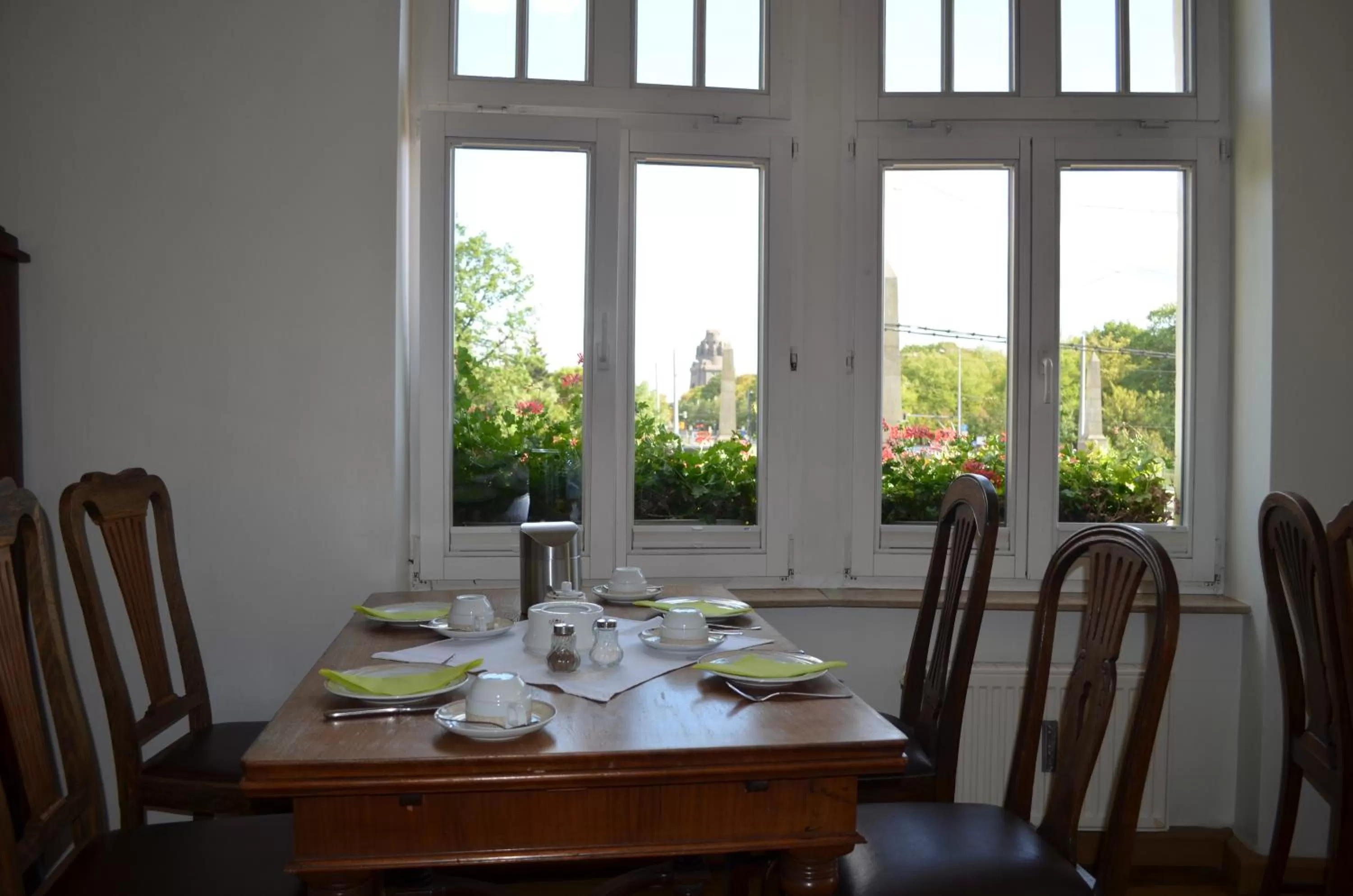 Restaurant/places to eat in Jahrhunderthotel Leipzig