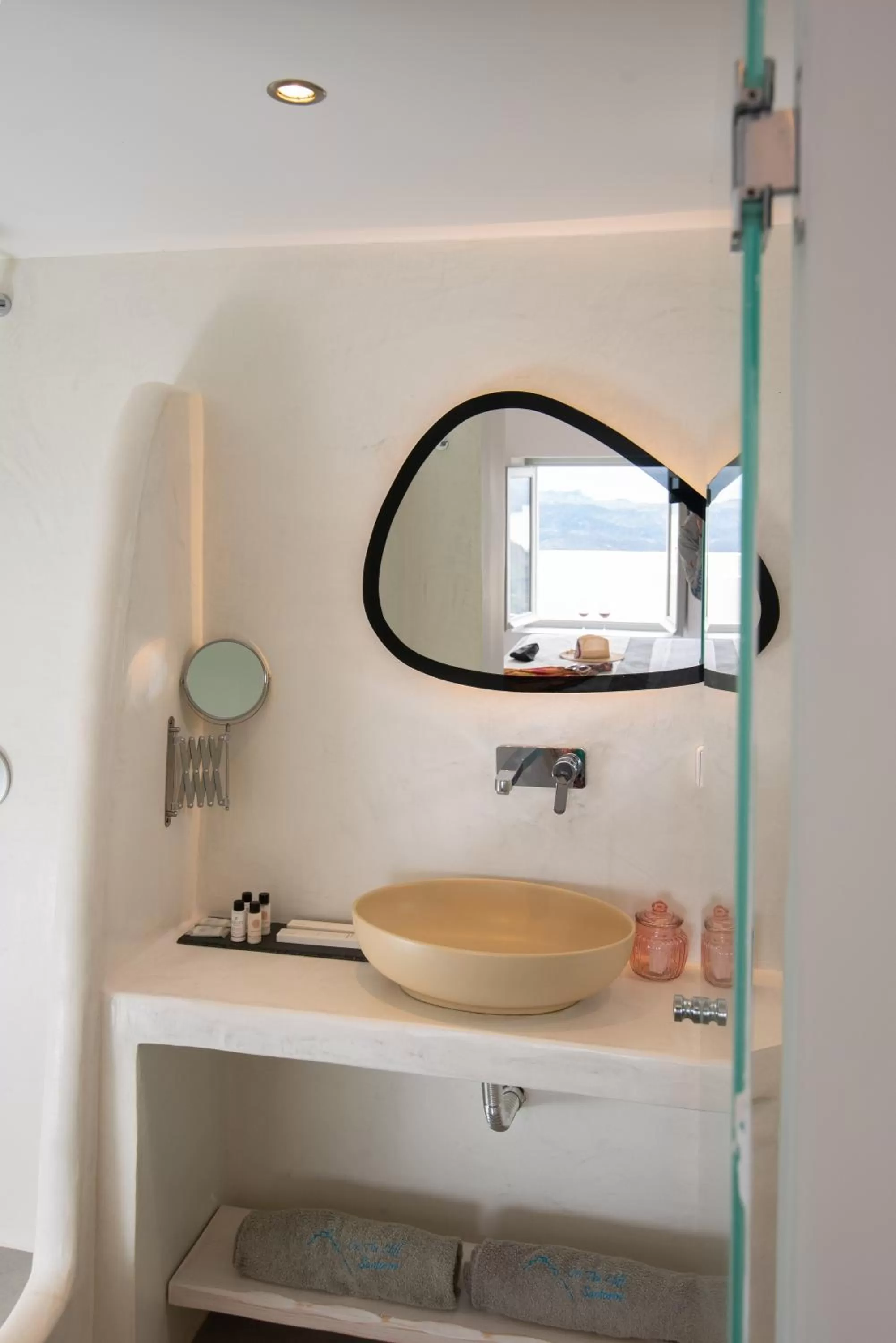 Caldera Cliff Illusion