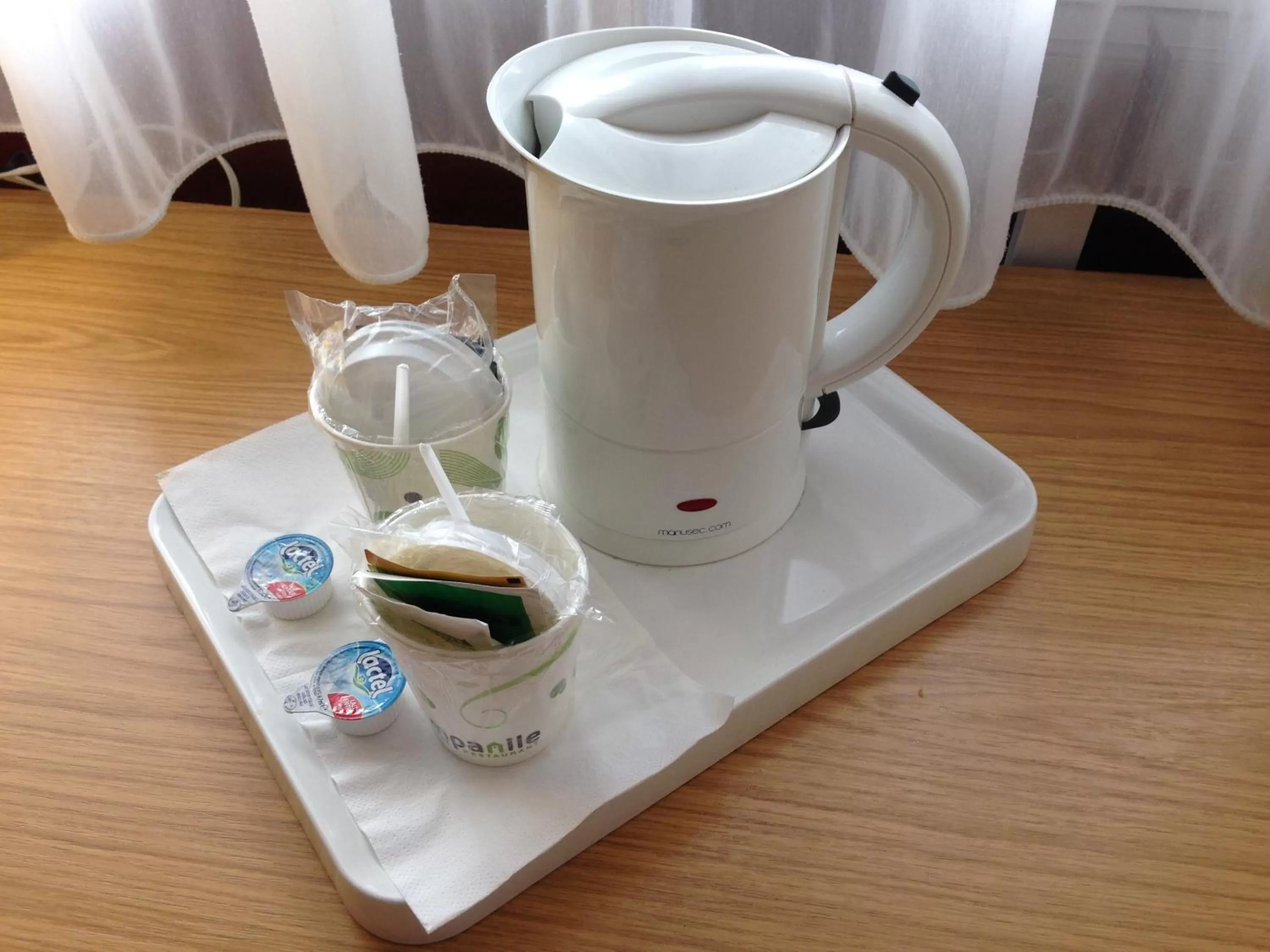 Coffee/tea facilities in Campanile Mulhouse - Illzach Ile Napoléon