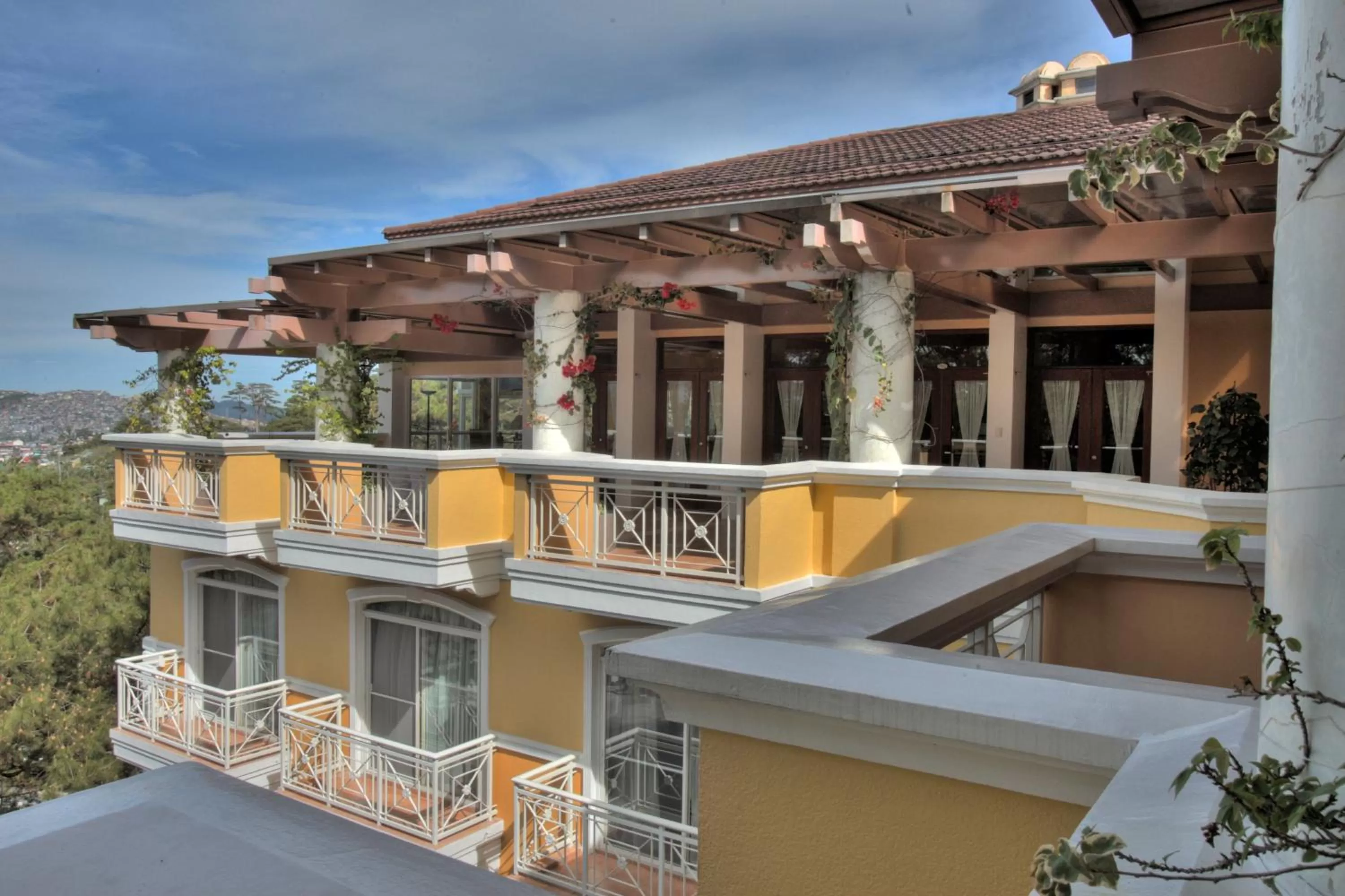 Day in Hotel Elizabeth - Baguio