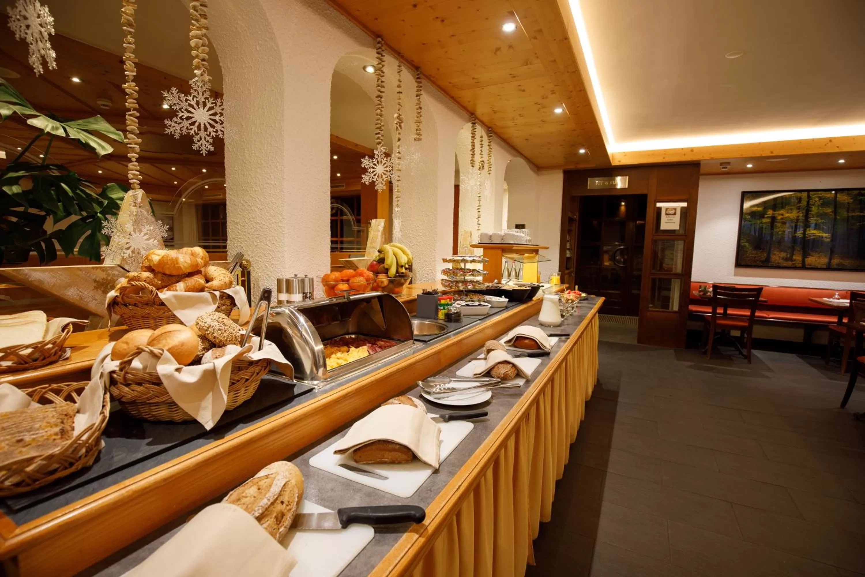 Buffet breakfast in Hotel Alpin Superior