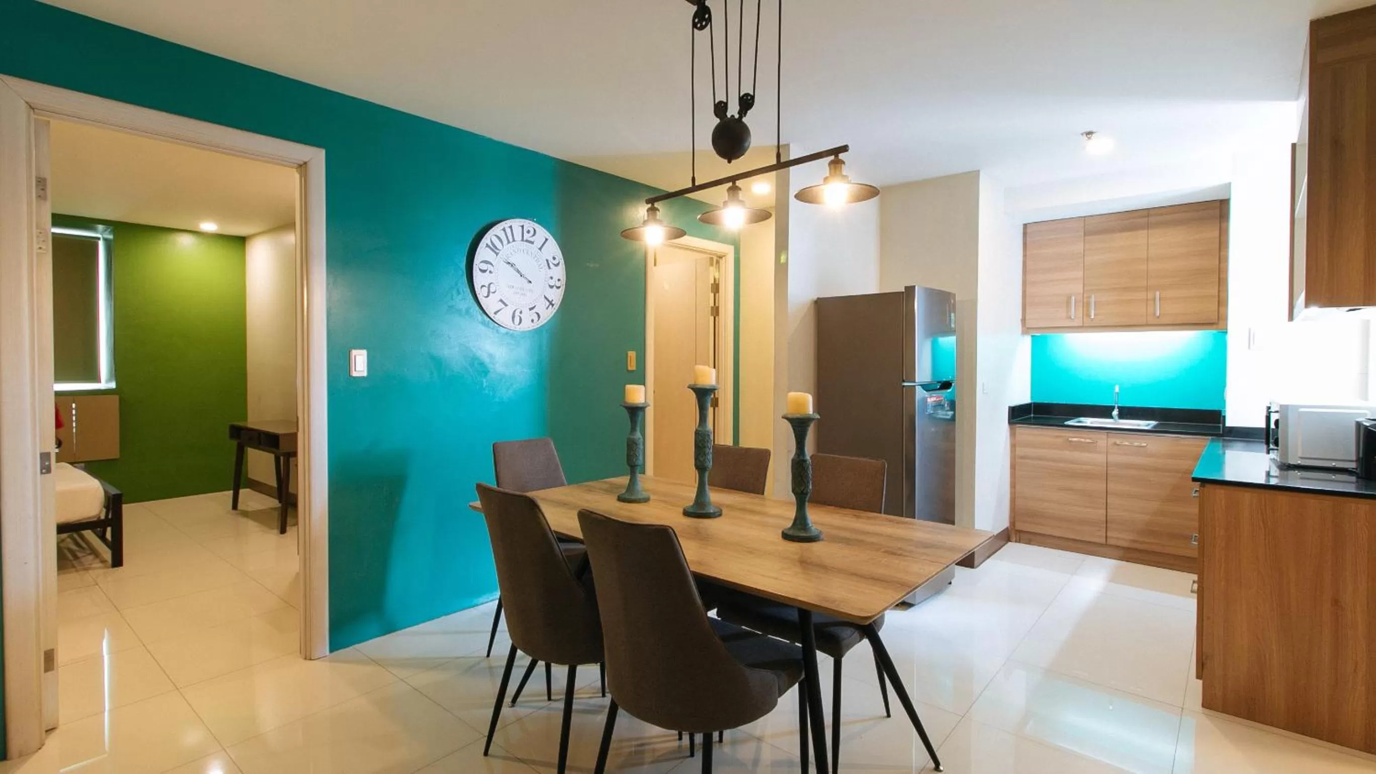 Dining area in RedDoorz Plus at Kamuning Quezon City