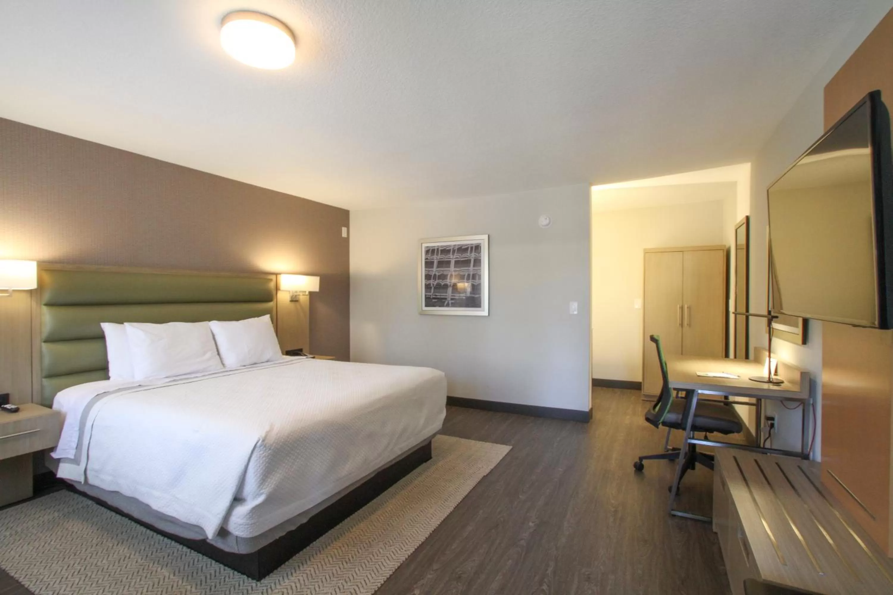 Photo of the whole room, Bed in GreenTree Pasadena