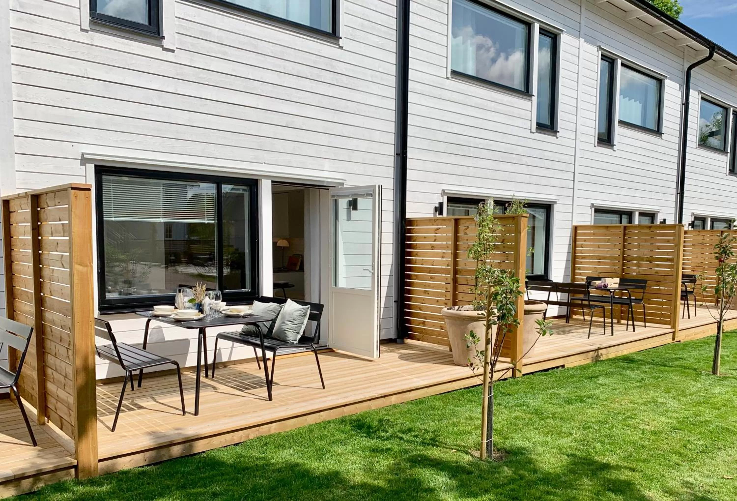 Facade/entrance in Easy Livin' Apartment Hotel