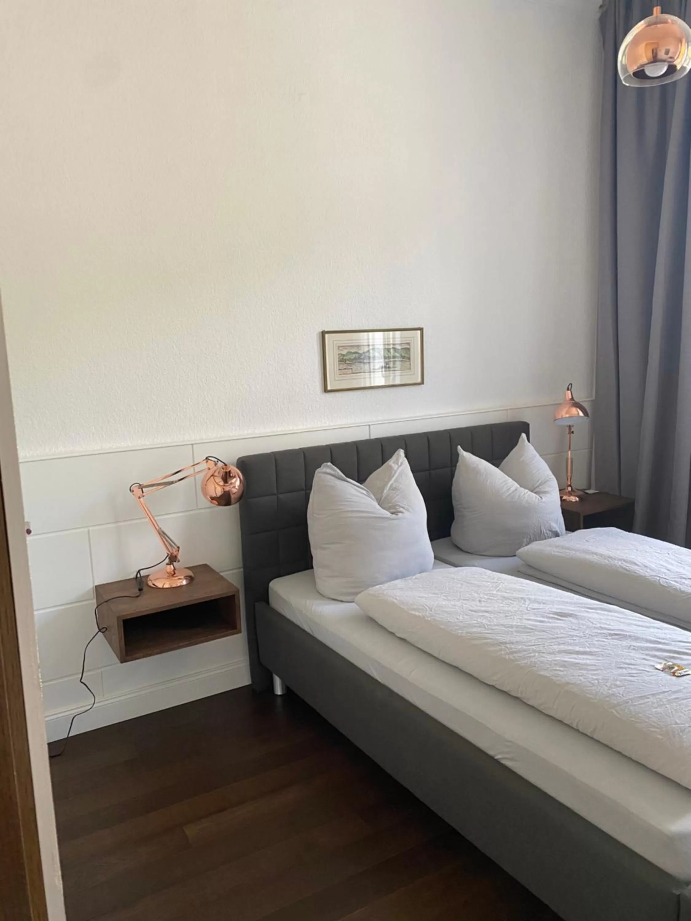 Bed in Pension Zur Fähre