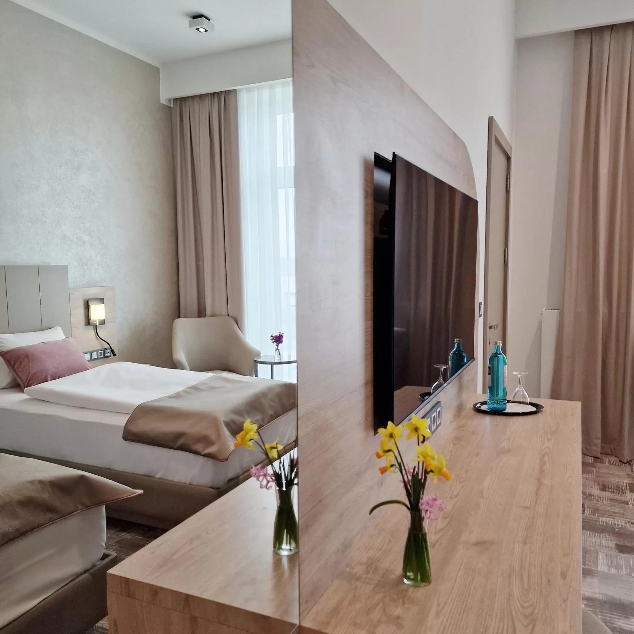 TV and multimedia, Bed in Hotel Kaiserhof