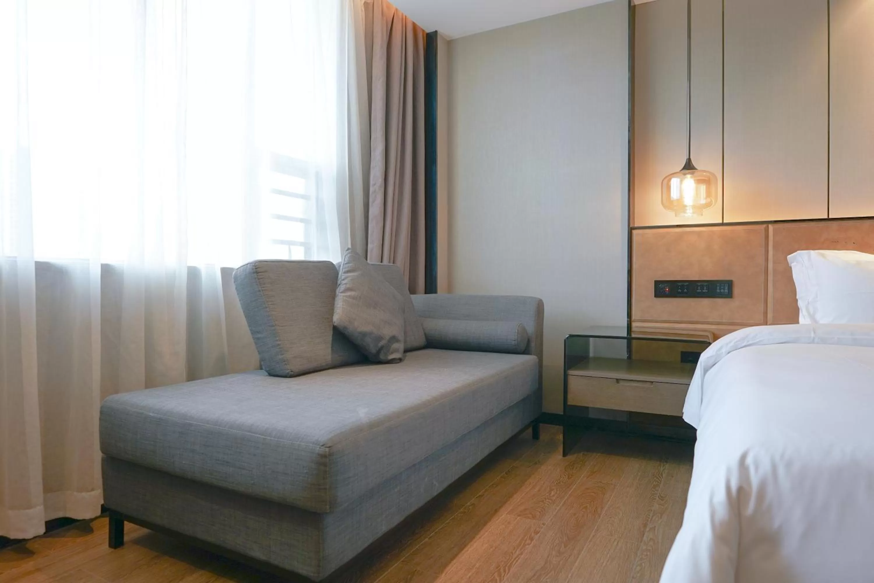 Seating area, Bed in Paco Hotel Datang Metro Guangzhou-Free breakfast and proximity to Pazhou Exhibition Center