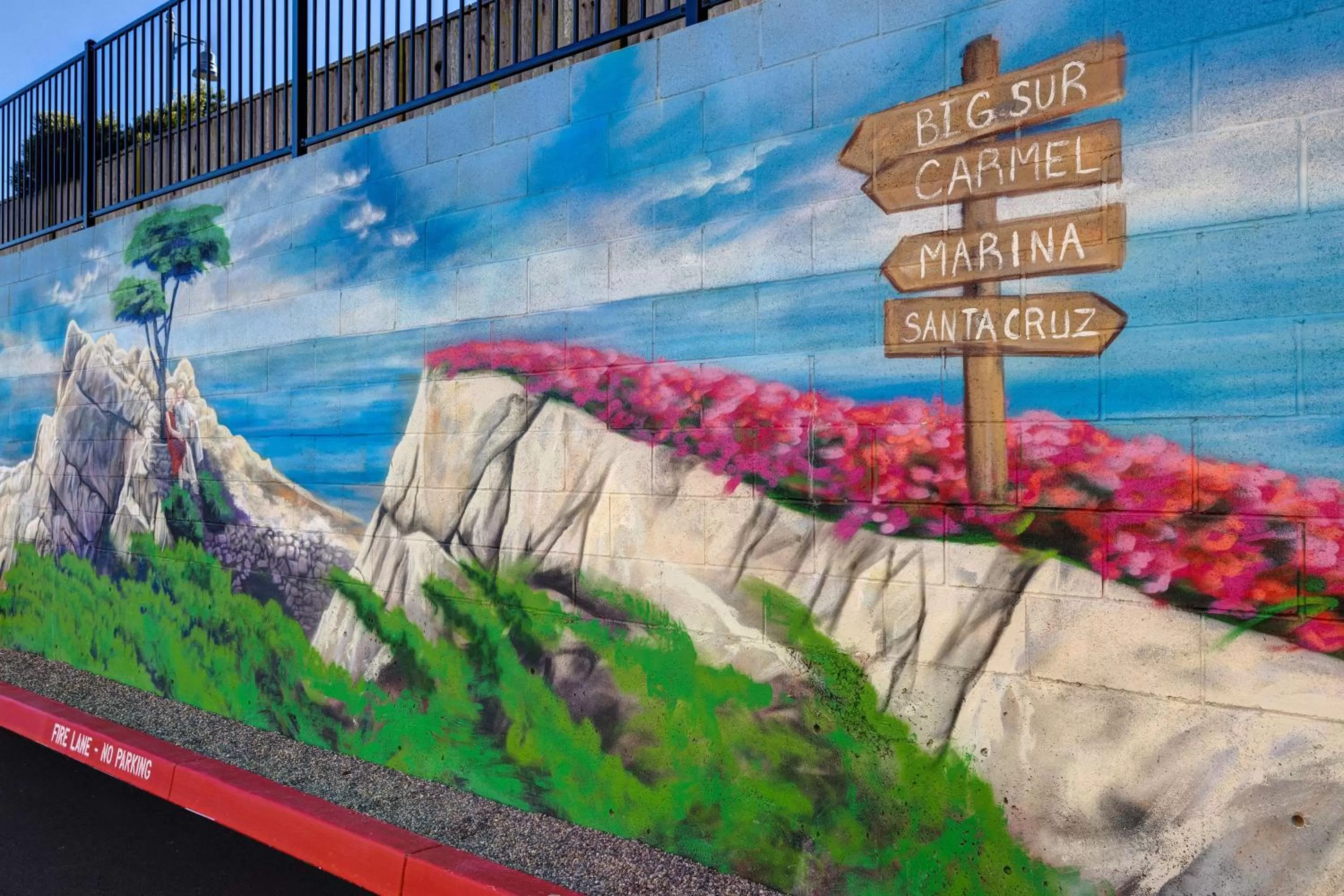 Property building in Hampton Inn & Suites Marina