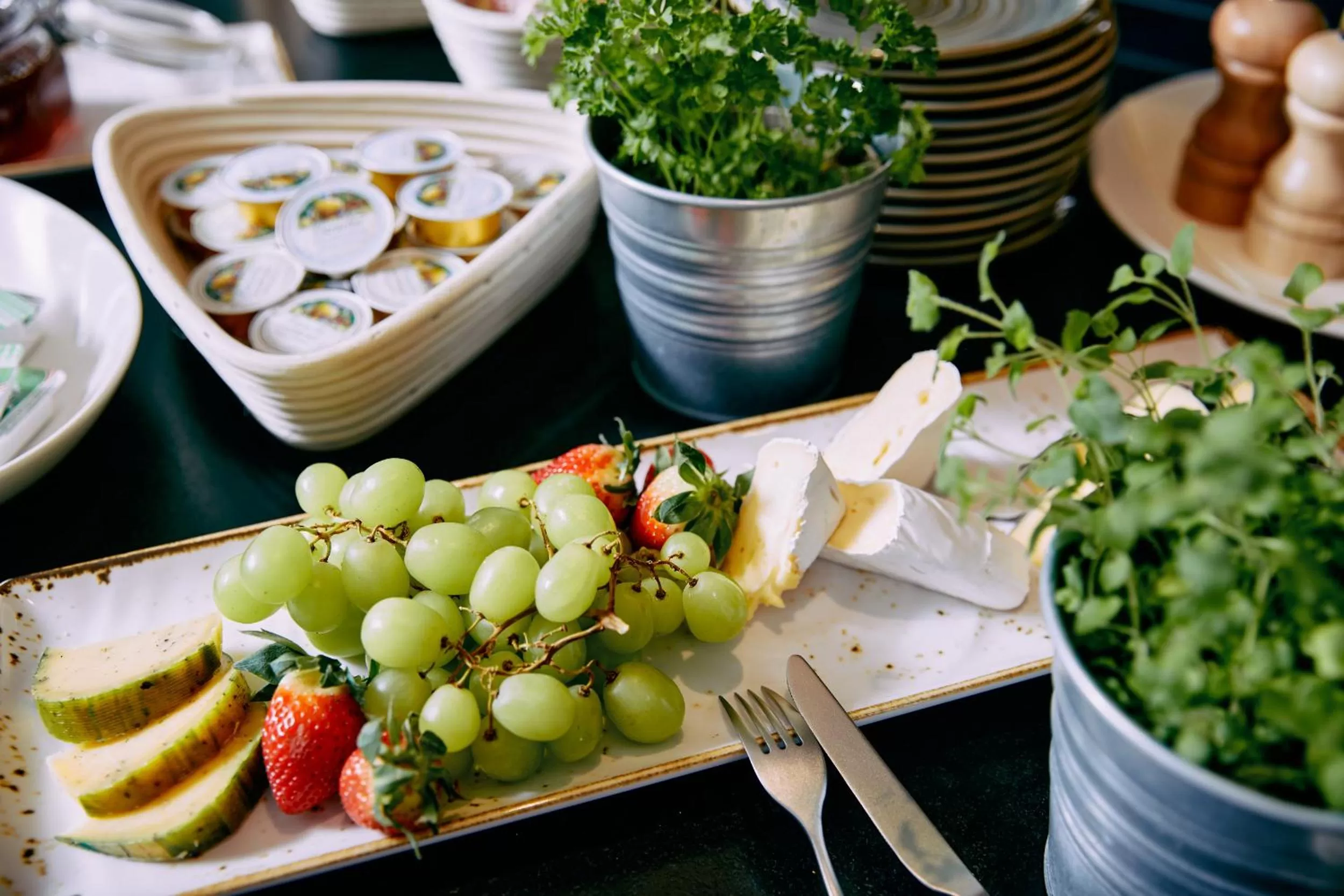 Restaurant/places to eat in Home suite home