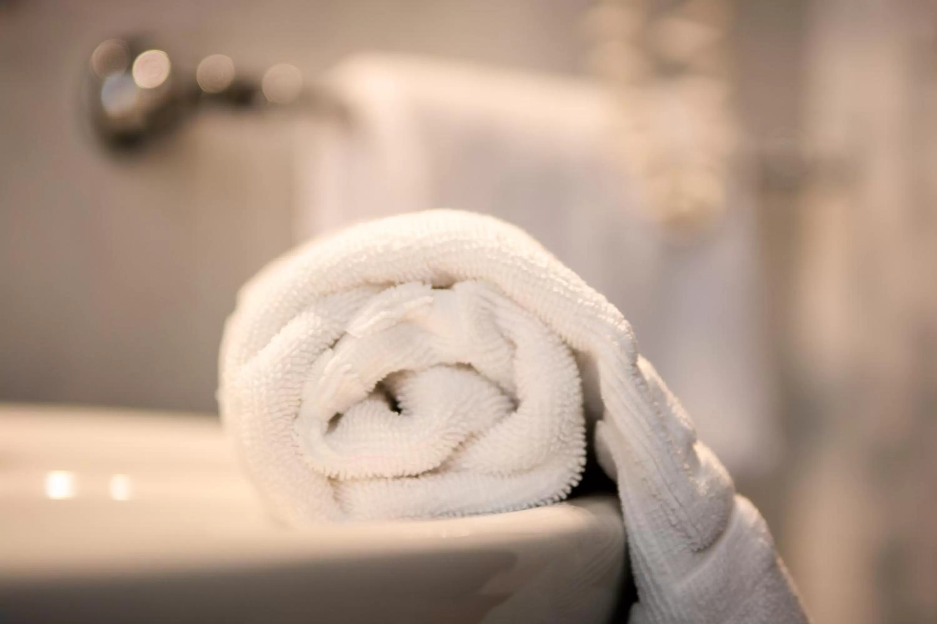 Toilet, Bed in Hotel della Vittoria