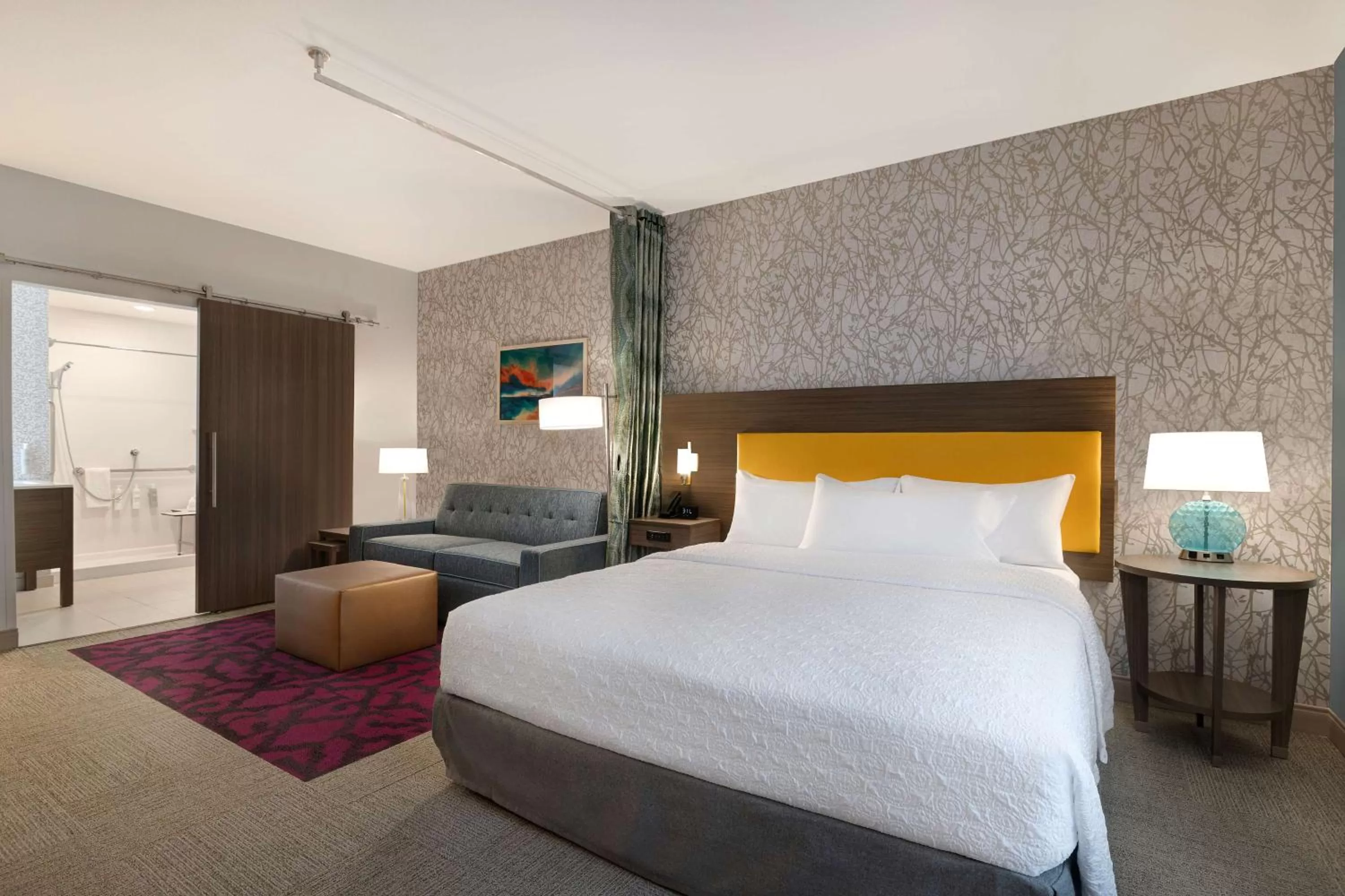 Living room, Bed in Home2 Suites By Hilton Redding