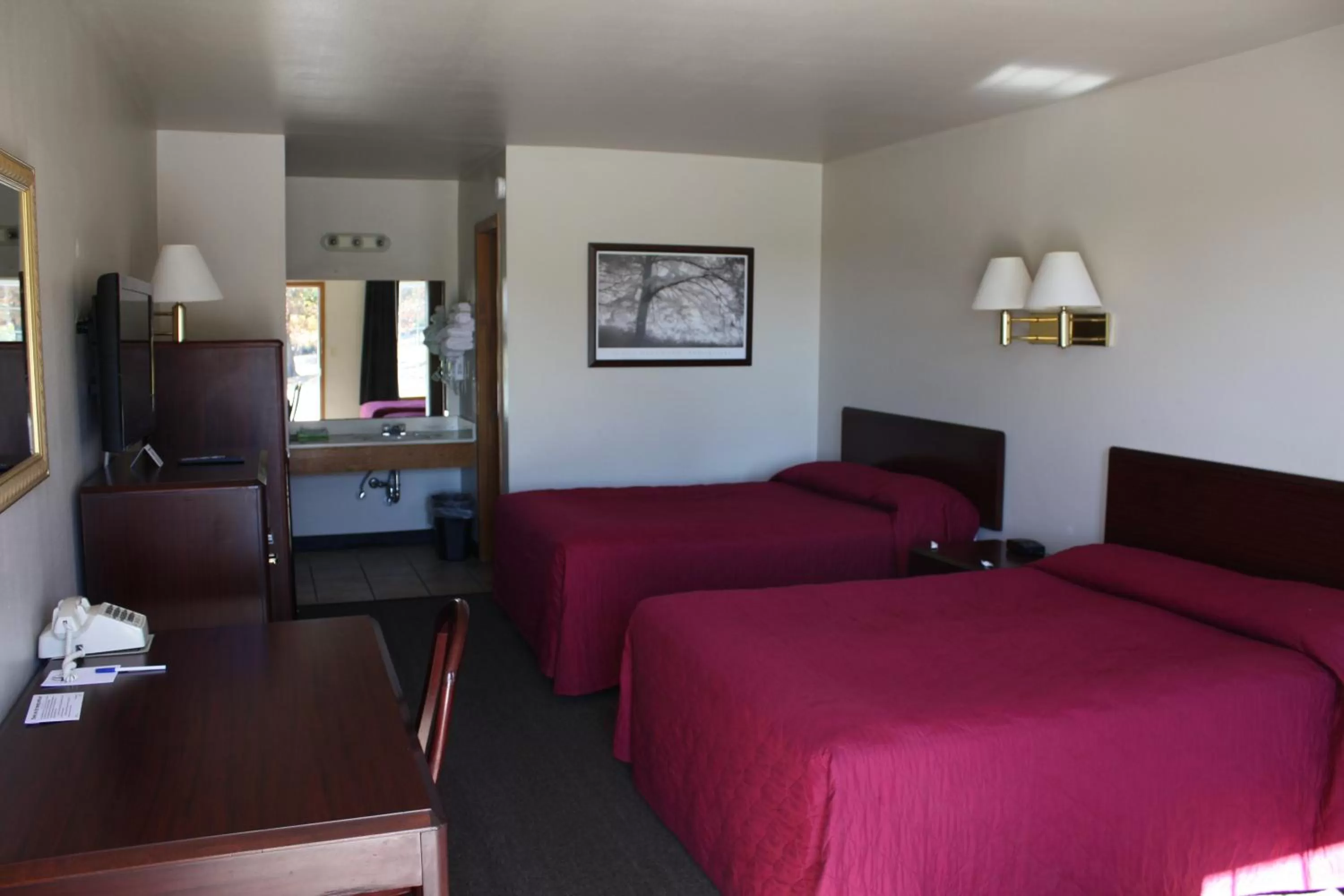 Double Room in Boomtown Inn