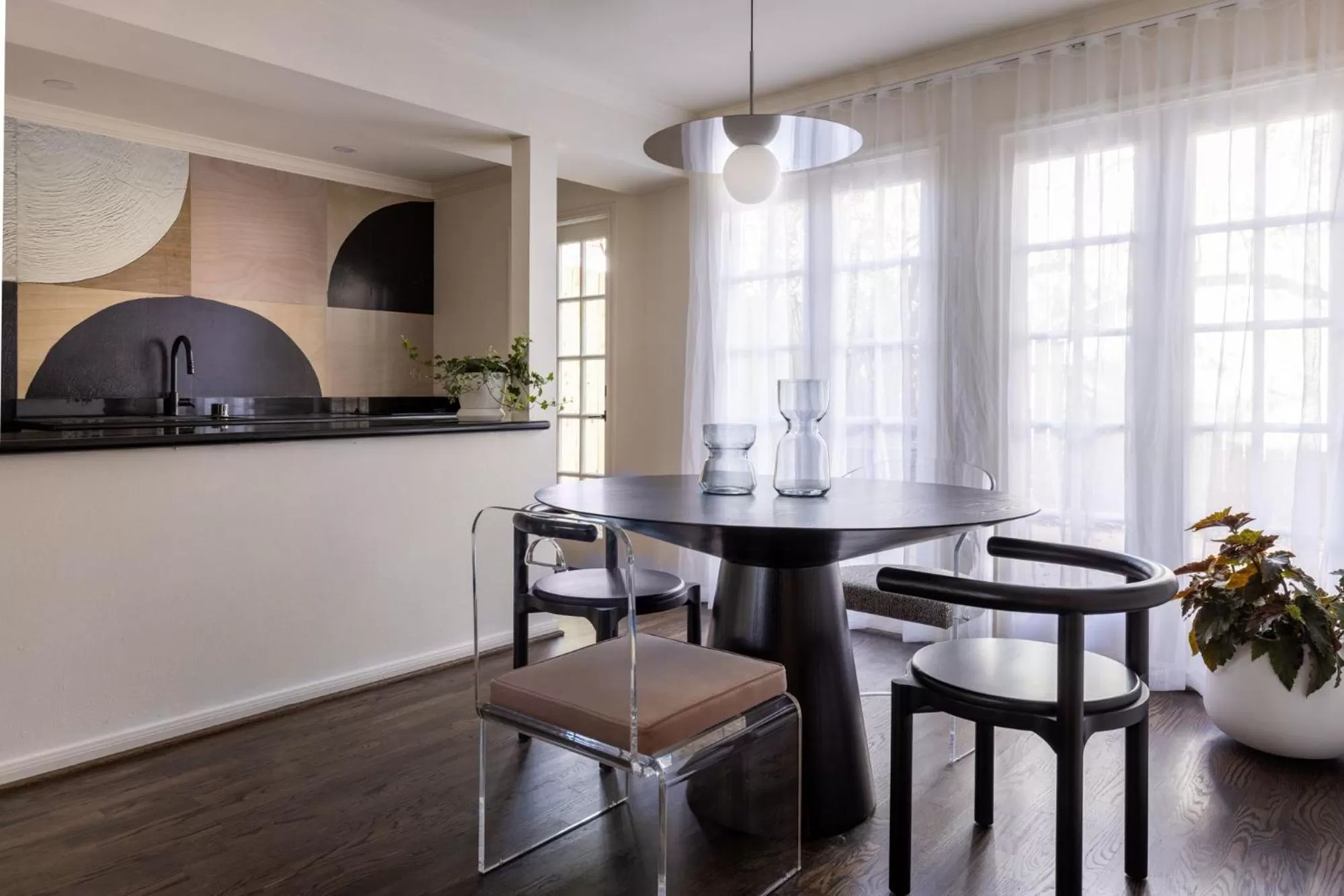 Dining area in La Colombe d'Or Hotel